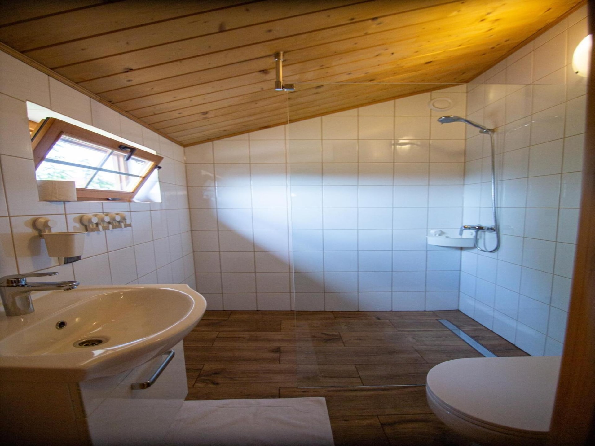 4-persoons bungalow in Miedzyzdroje op 900 m van de zee - foto 16