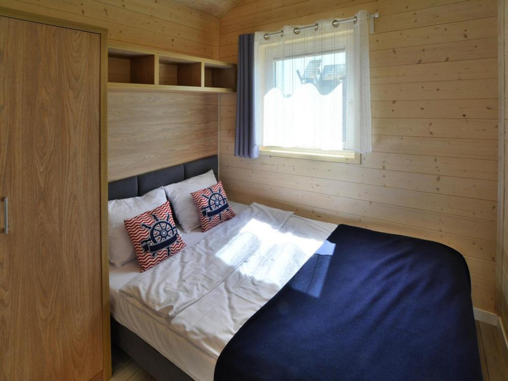Vrijstaand houten vakantiehuis nabij strand Sarbinowo met zwembad - foto 5