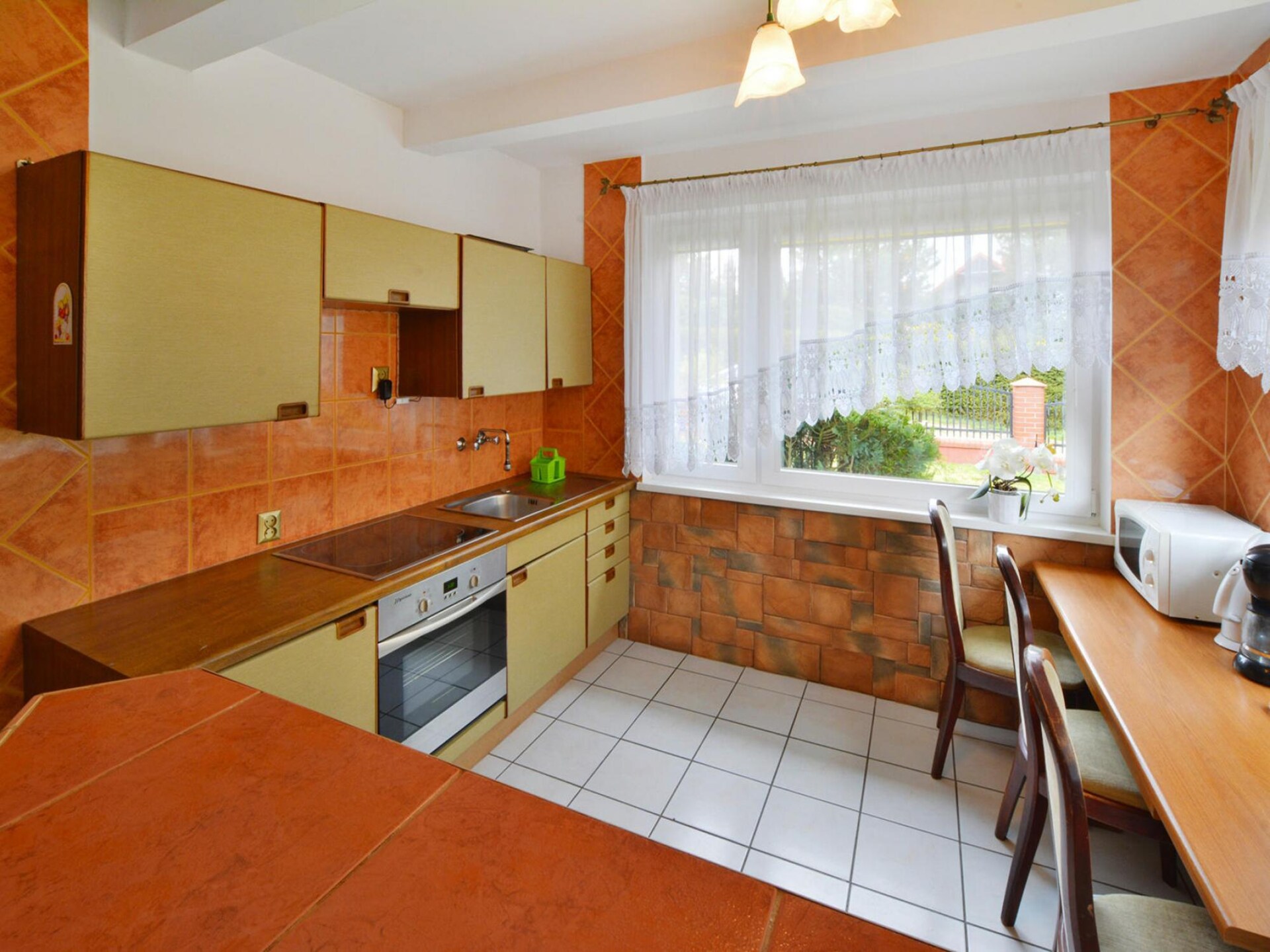 Comfortabel vakantiehuis voor 8 personen direct aan het Sporemeer met tuin - foto 6