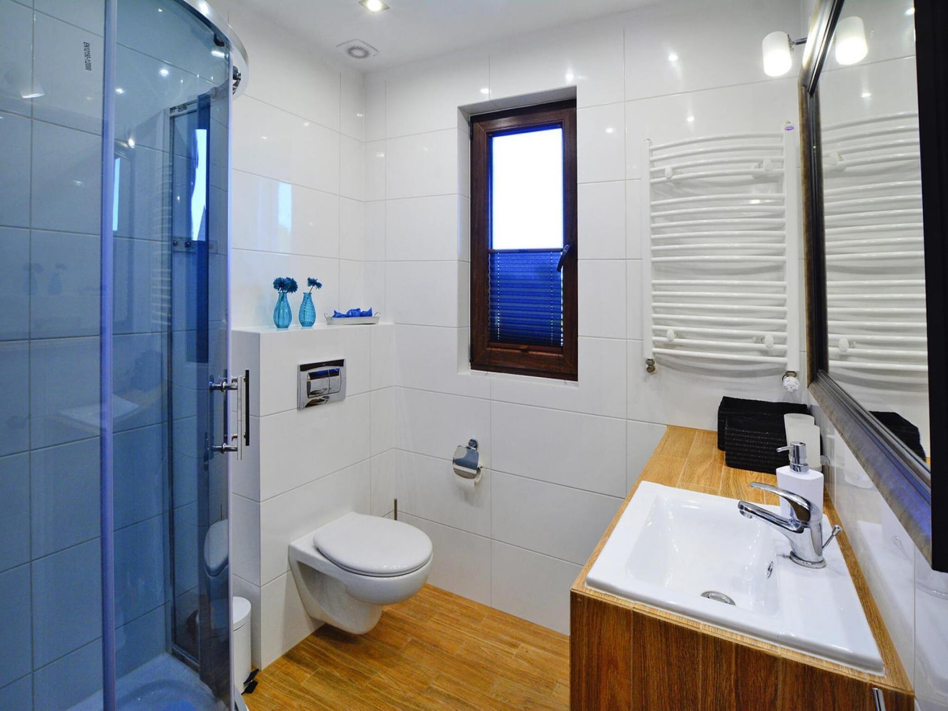 Op 850 m van zee: Comfortabel vakantiehuis met wellness in Mielenko - foto 16