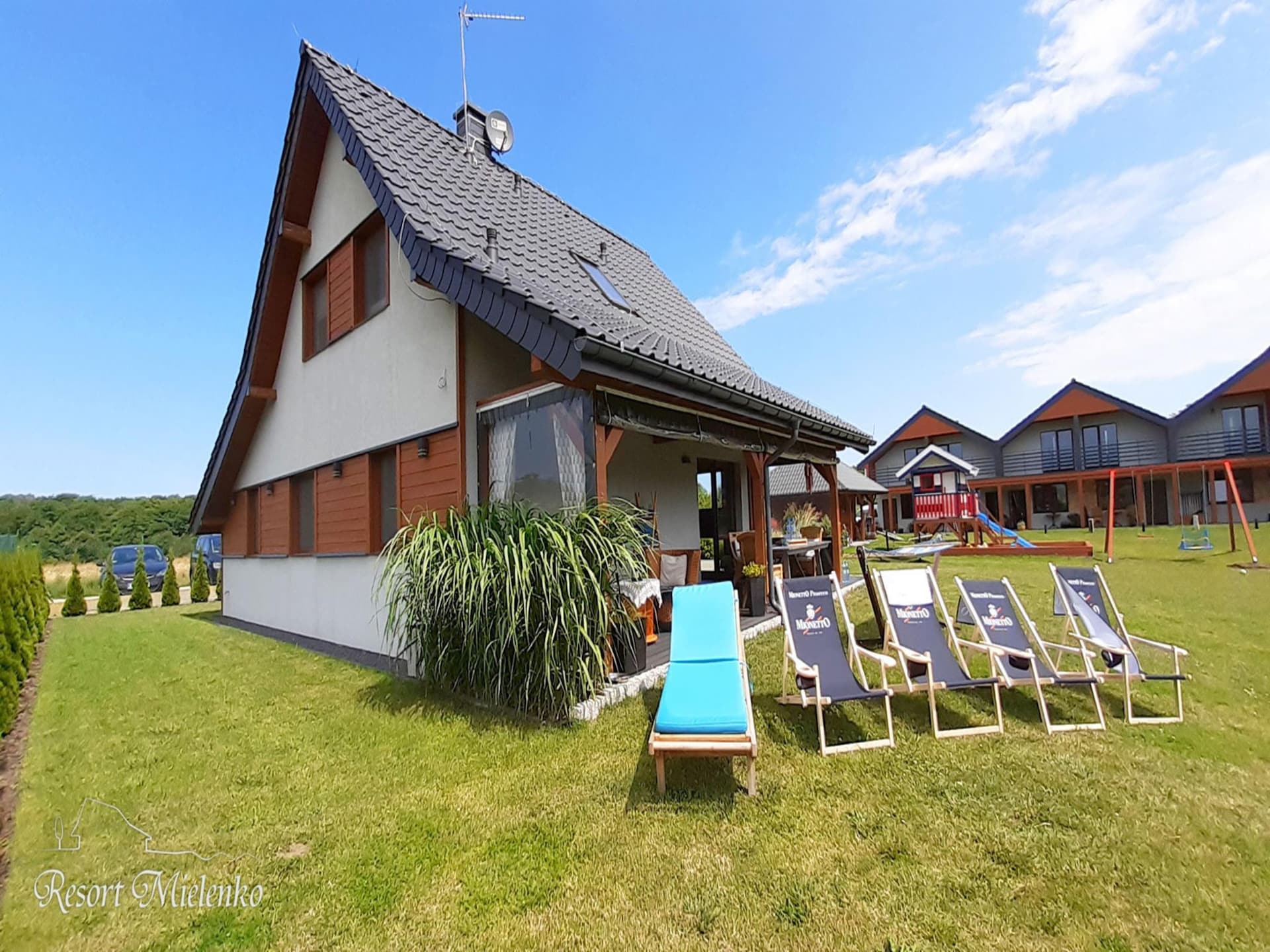 Op 850 m van zee: Comfortabel vakantiehuis met wellness in Mielenko - foto 23