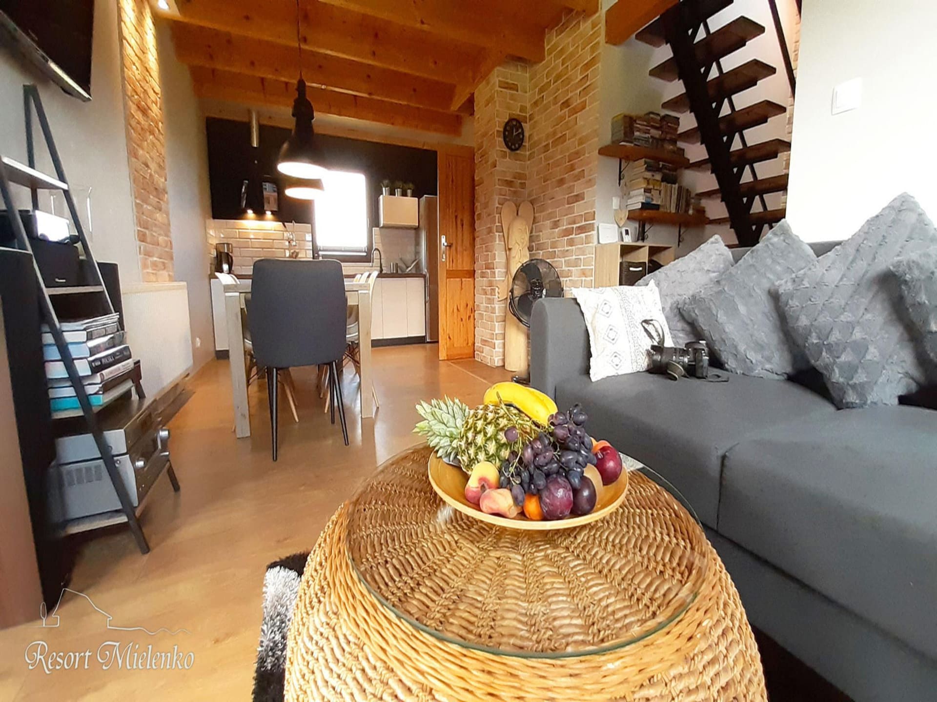Op 850 m van zee: Comfortabel vakantiehuis met wellness in Mielenko - foto 4