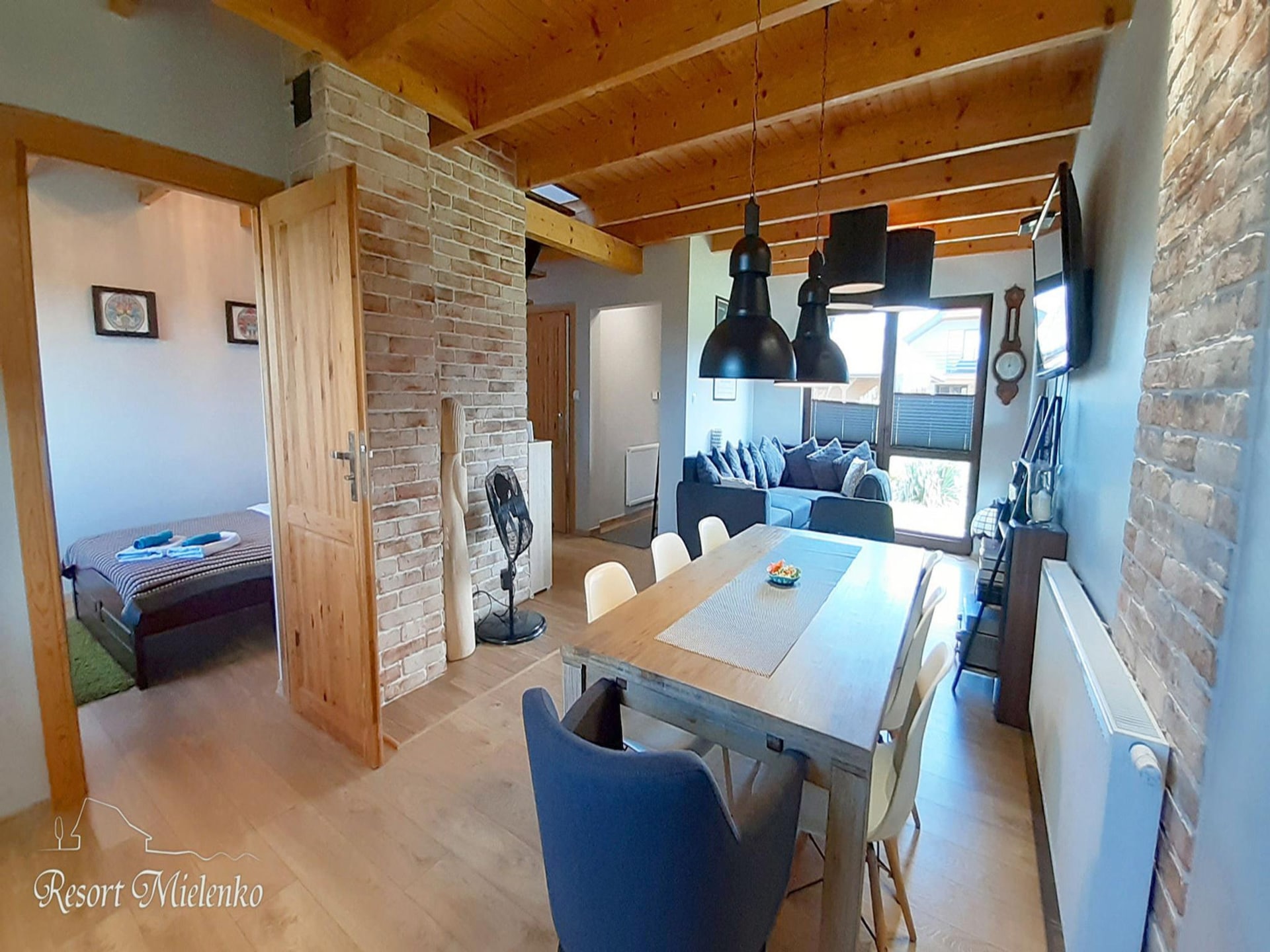 Op 850 m van zee: Comfortabel vakantiehuis met wellness in Mielenko - foto 5