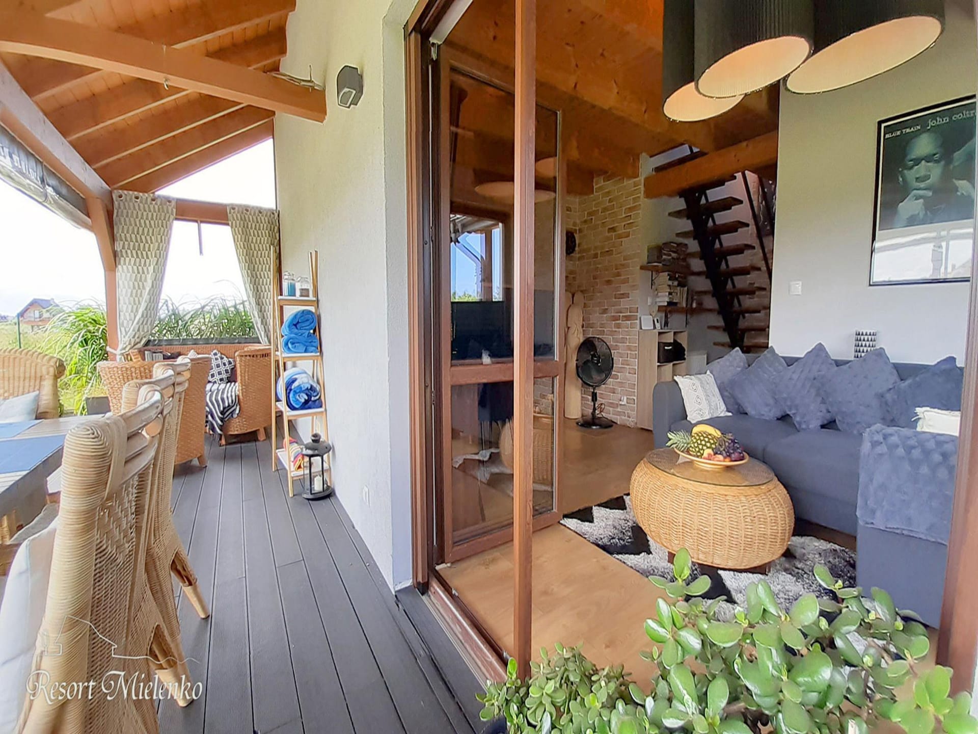 Op 850 m van zee: Comfortabel vakantiehuis met wellness in Mielenko - foto 20