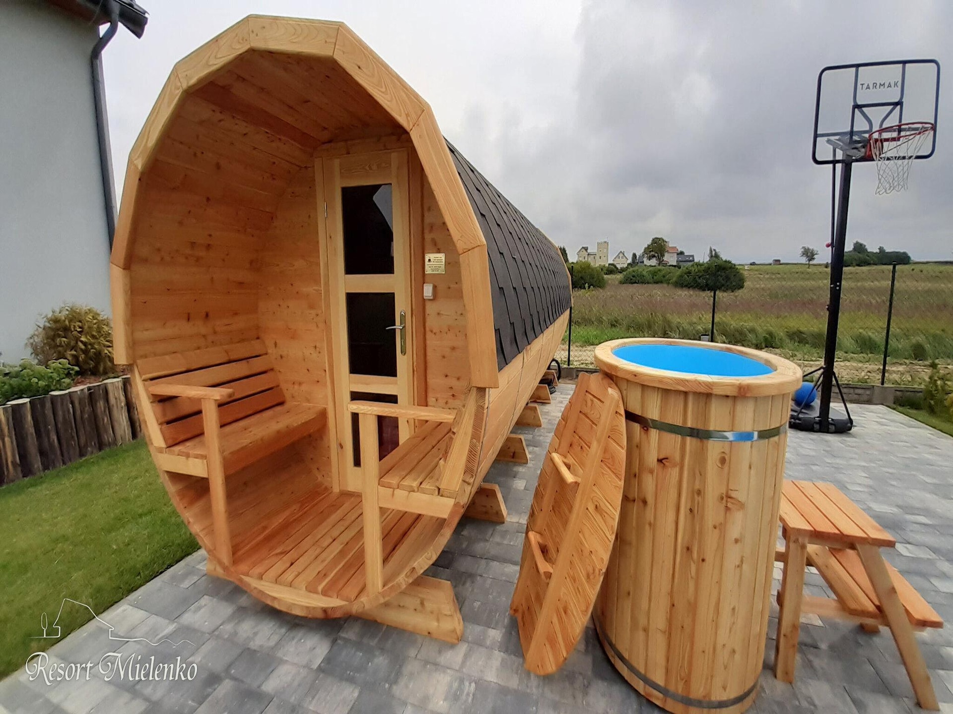 Op 850 m van zee: Comfortabel vakantiehuis met wellness in Mielenko - foto 25