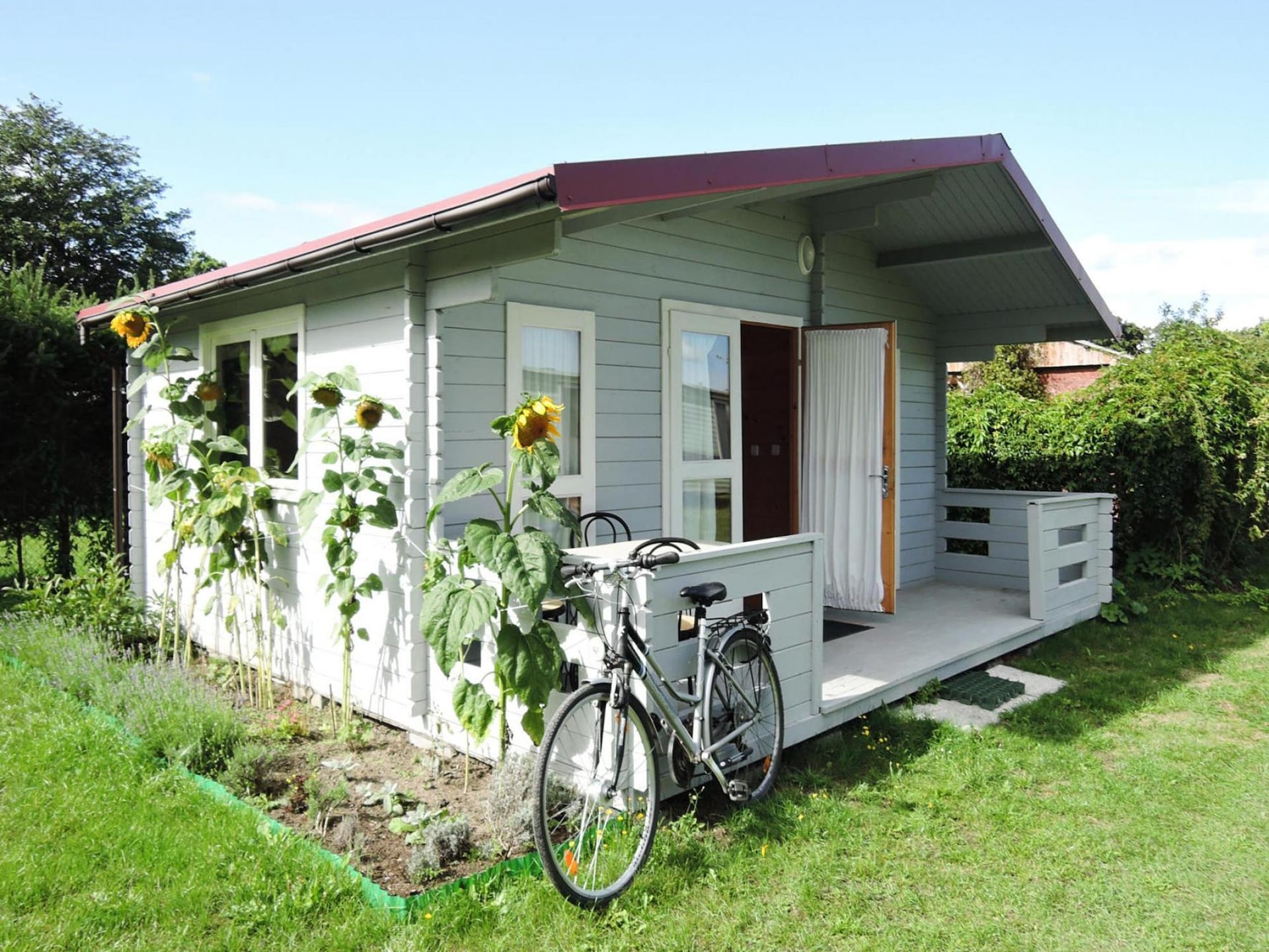 Gezellige bungalow Pod słonecznikiem in het rustige Wrzosowo - foto 1