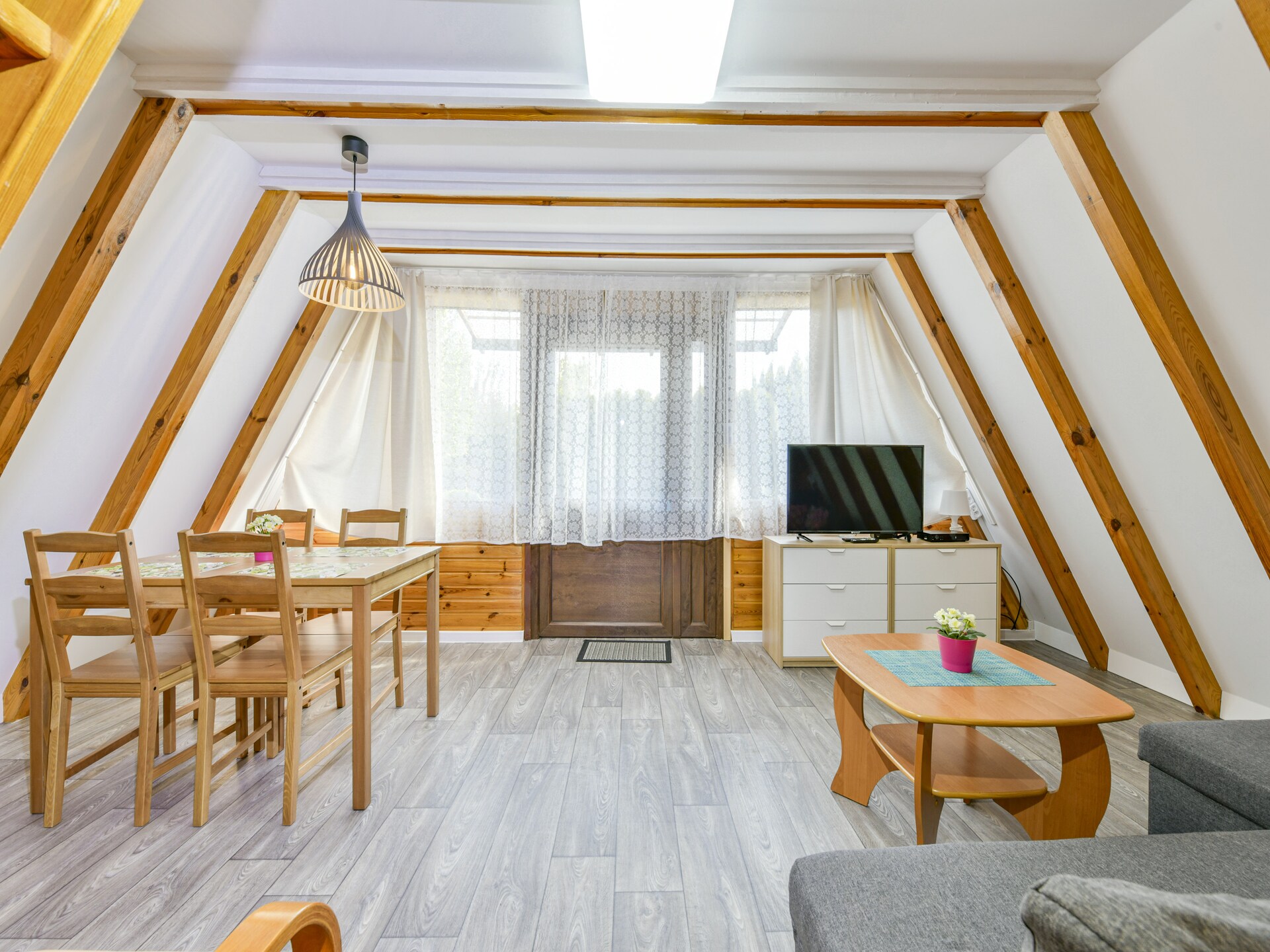 Houten vakantiehuis voor 5 in bosrijk resort bij strand Kołobrzeg - foto 2