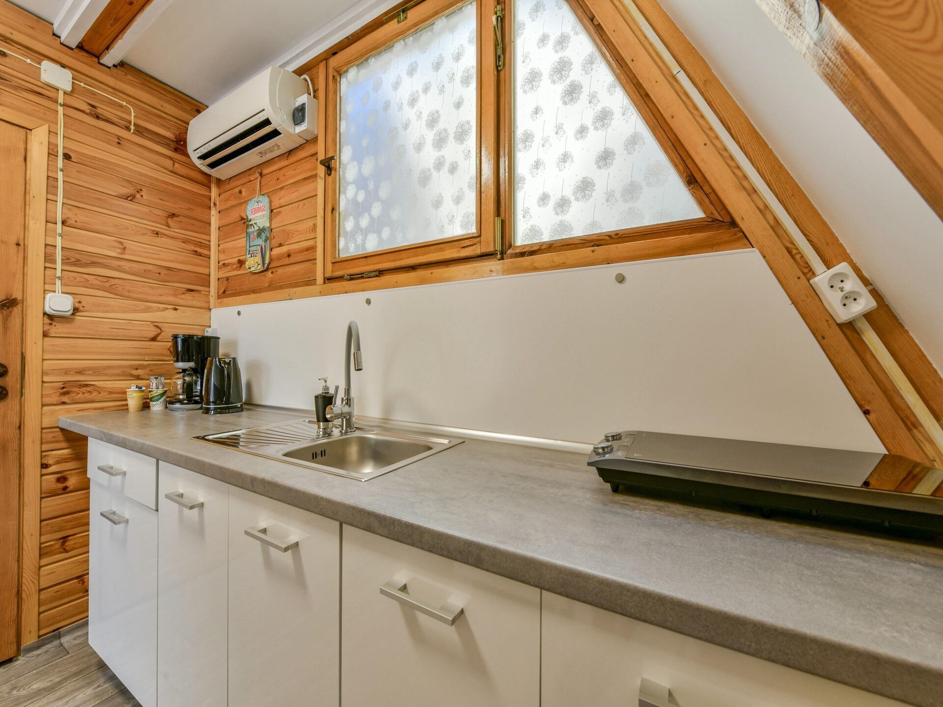 Houten vakantiehuis voor 5 in bosrijk resort bij strand Kołobrzeg - foto 7