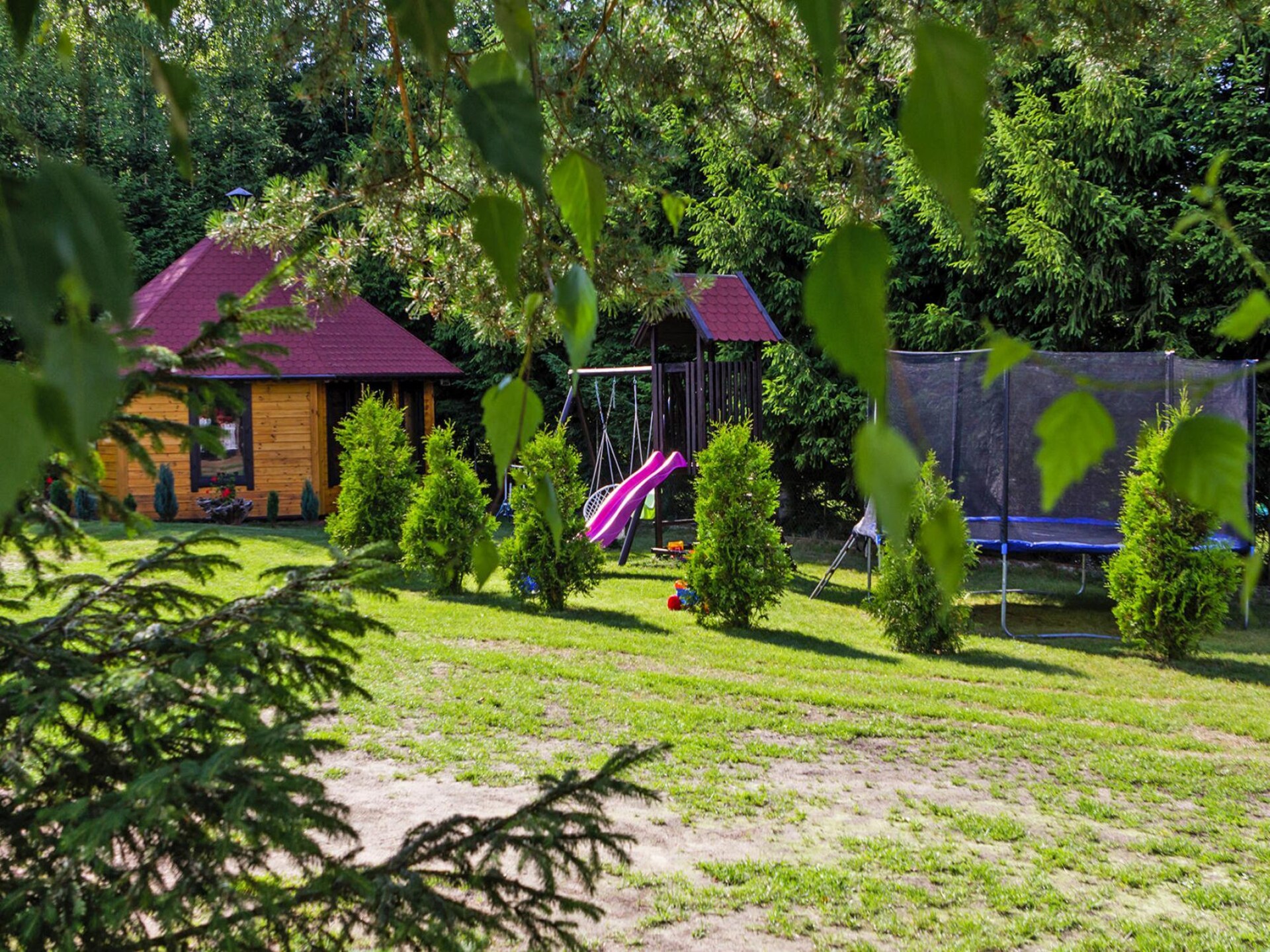 Knusse vakantiewoning voor 4 in Dargobadz met grote tuin, vlakbij meer en zee - foto 16