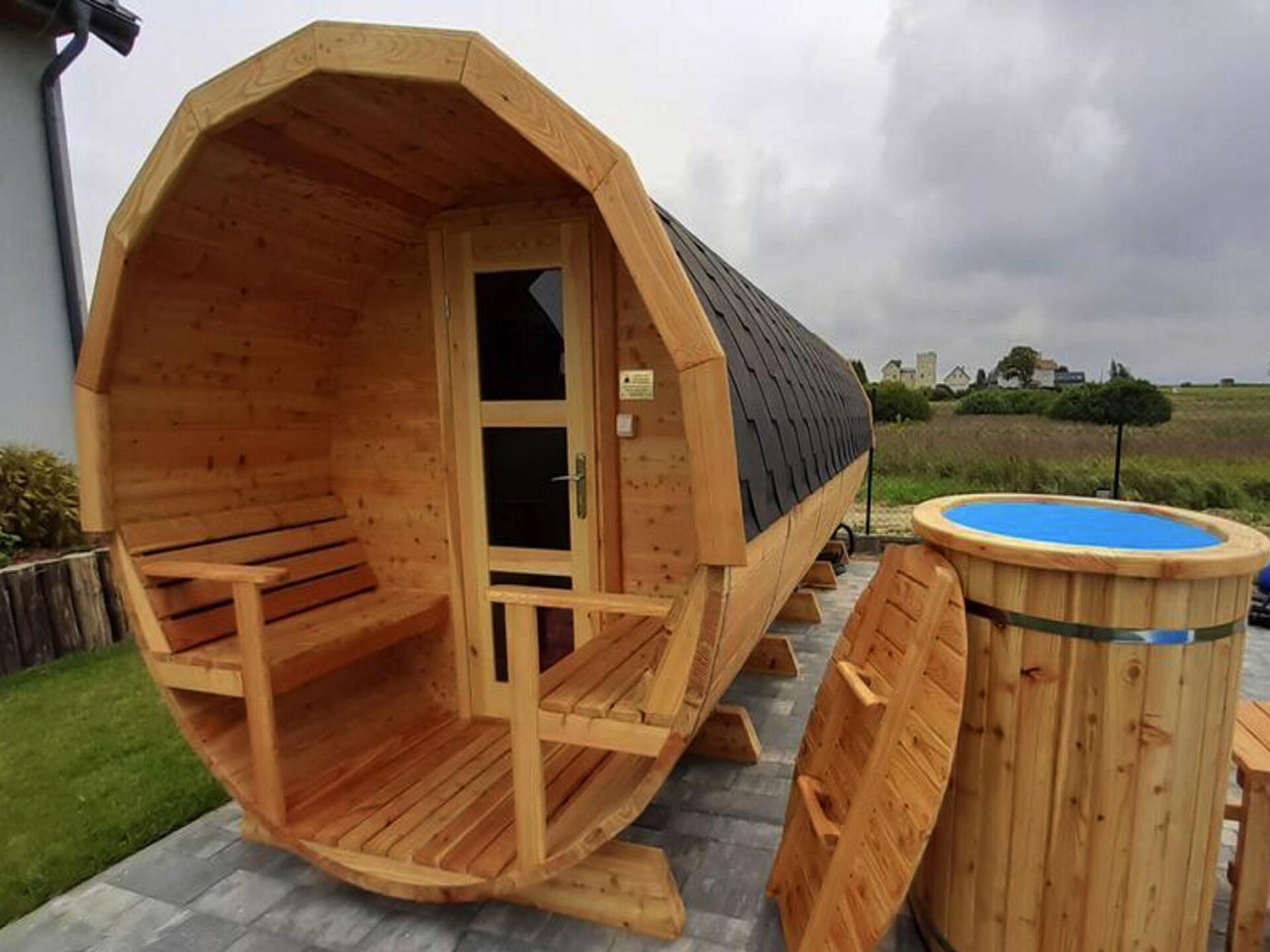 Ruim vakantiehuis voor 8 bij strand Mielenko met sauna & jacuzzi - foto 17