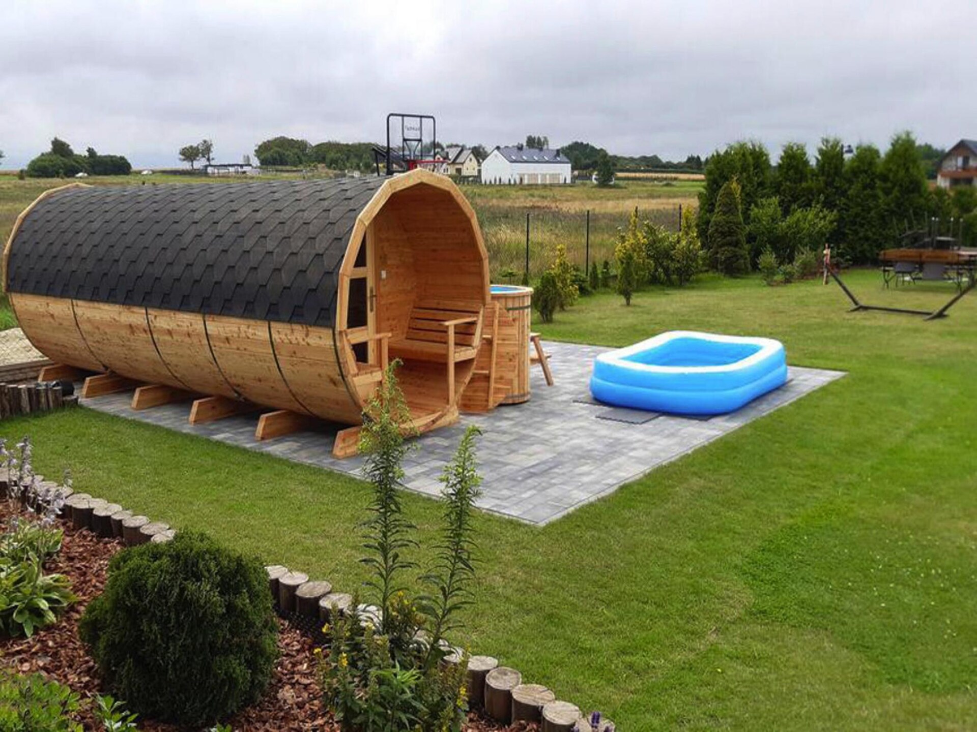 Ruim vakantiehuis voor 8 bij strand Mielenko met sauna & jacuzzi - foto 18