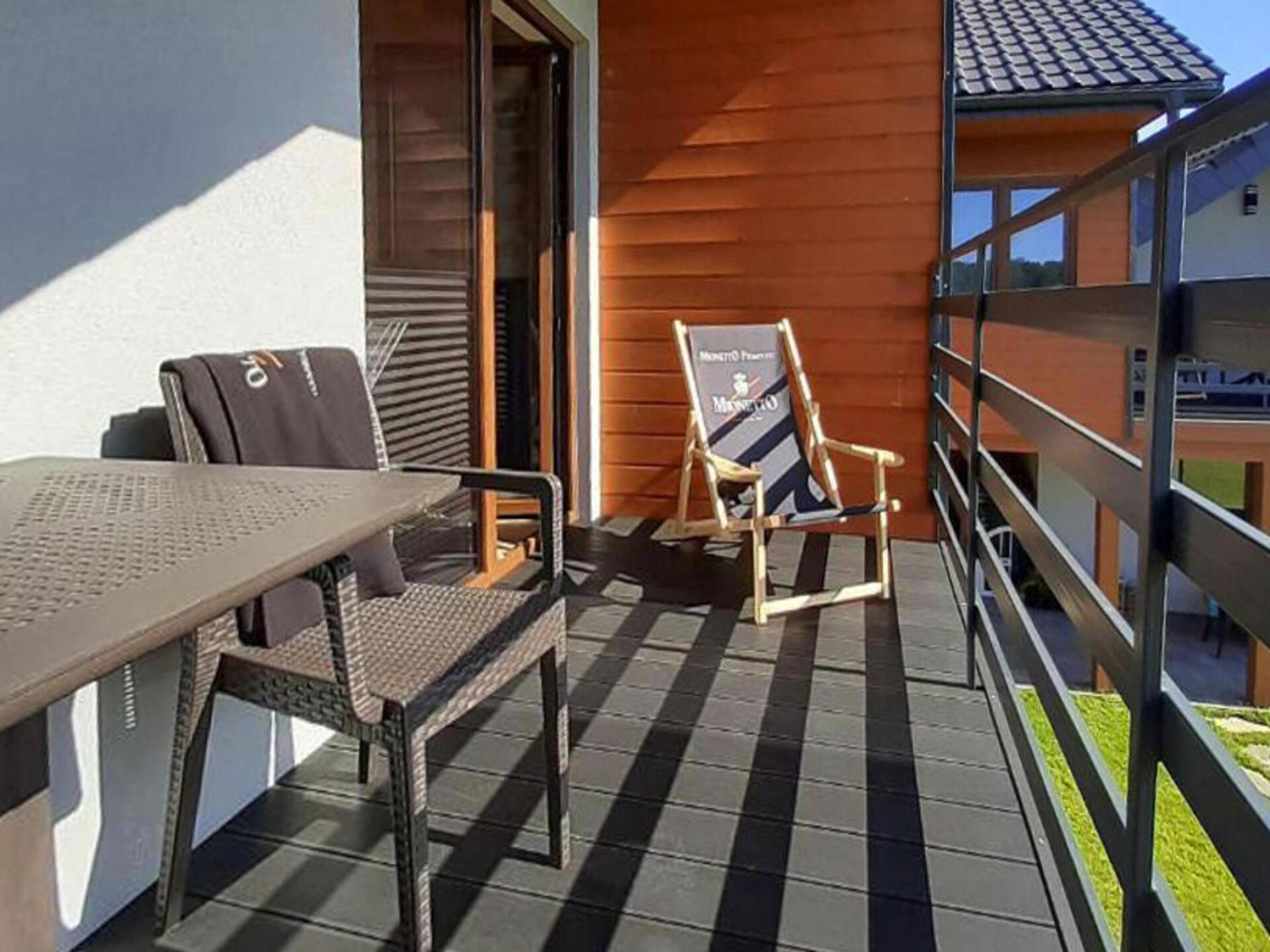 Ruim vakantiehuis voor 8 bij strand Mielenko met sauna & jacuzzi - foto 16