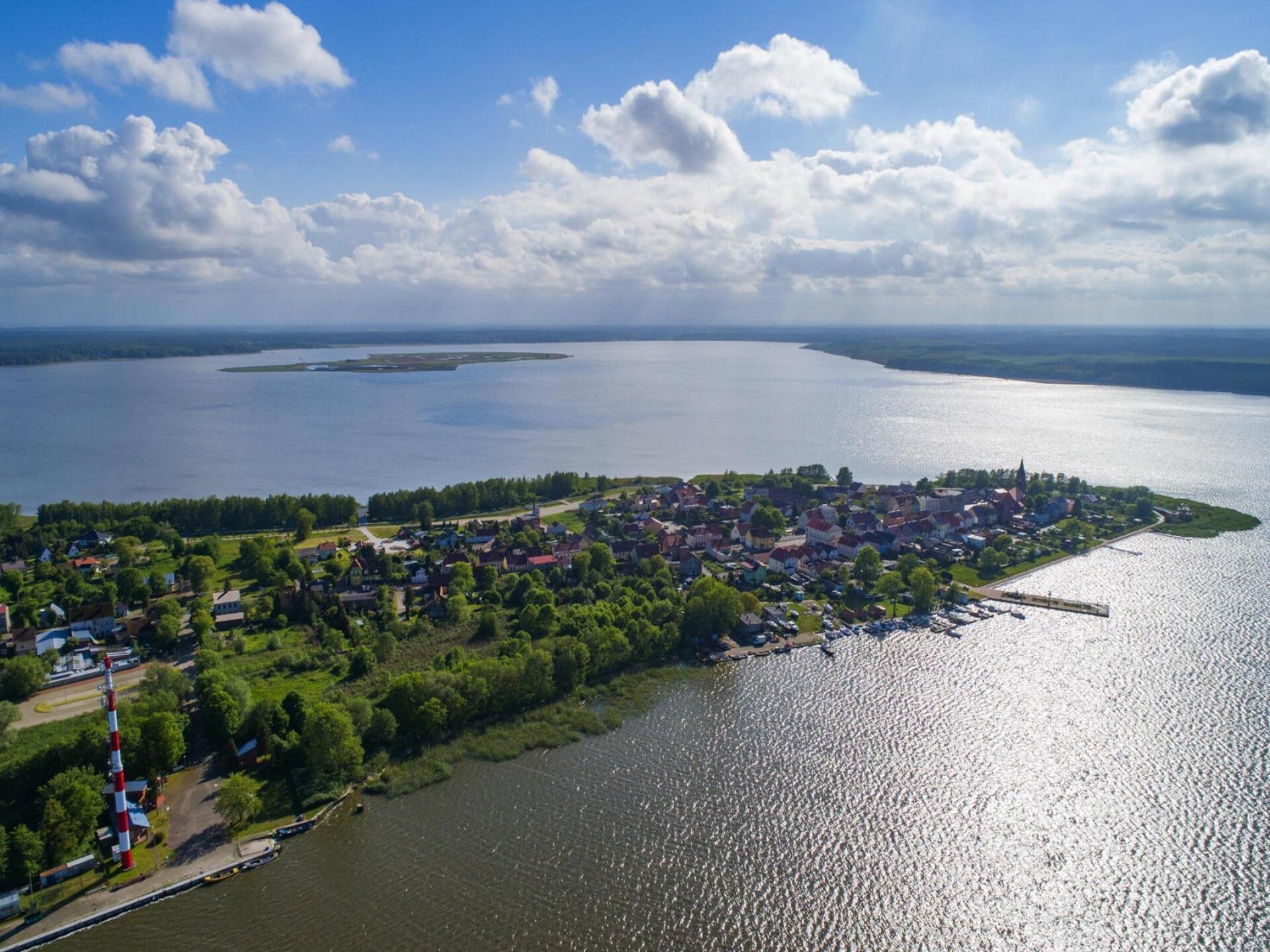 Knus vrijstaand vakantiehuis met tuin op 450m van het meer in Nowe Warpno - foto 8