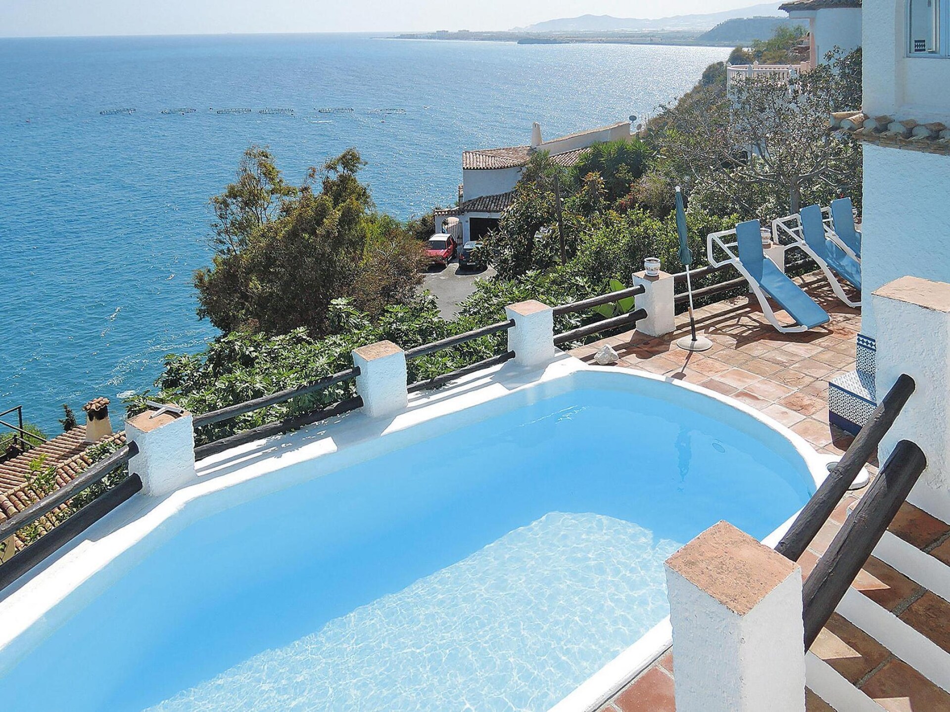 Vrijstaande villa met privézwembad en panoramisch zeezicht op 200m van het strand - foto 2