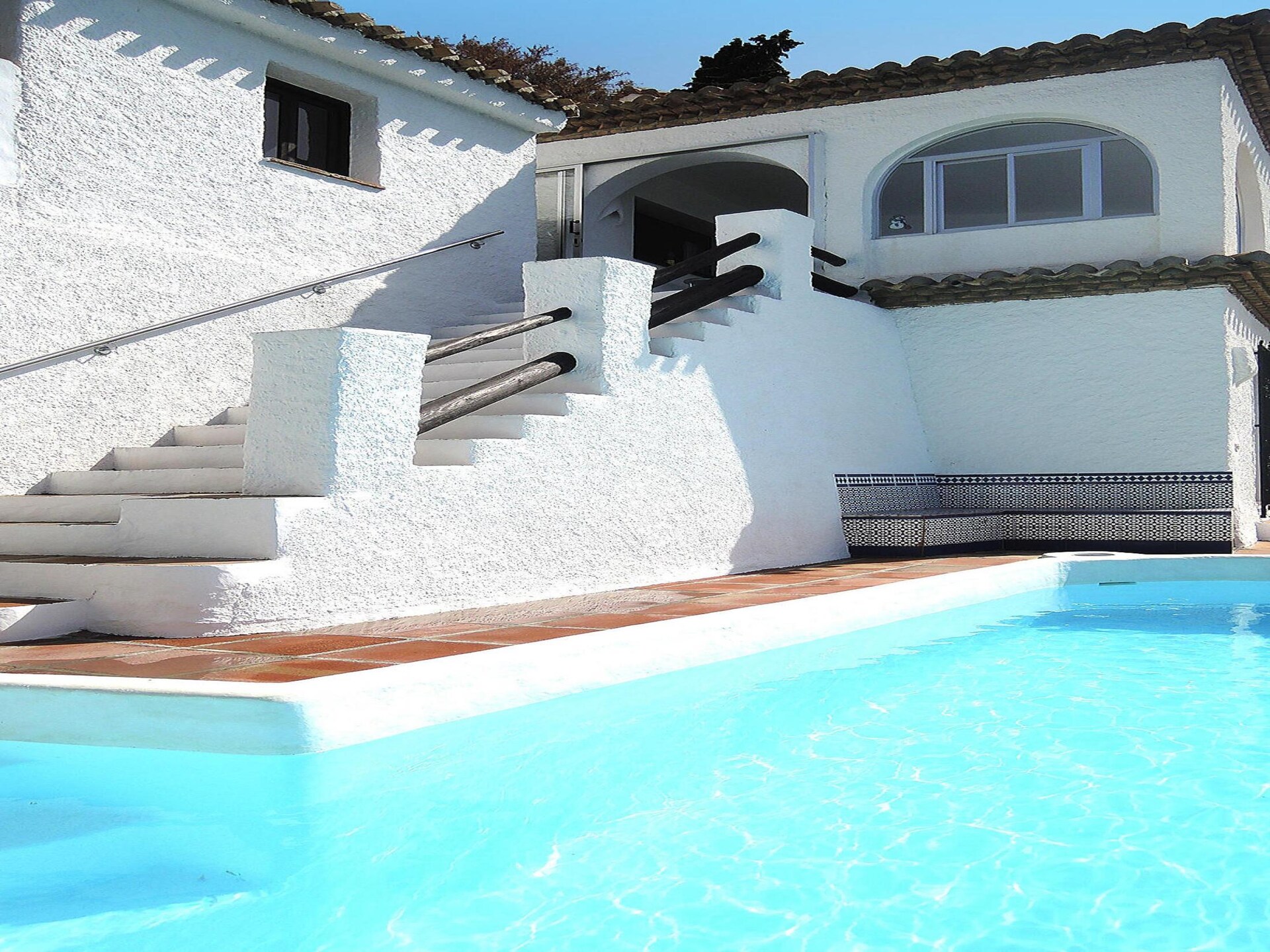 Vrijstaande villa met privézwembad en panoramisch zeezicht op 200m van het strand - foto 10