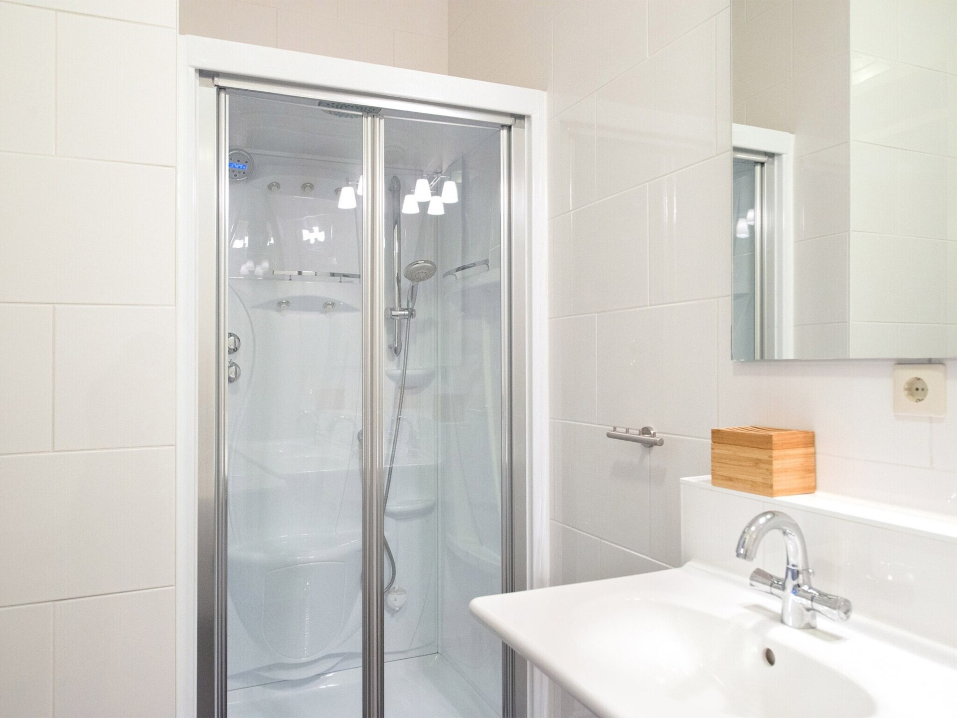 Op 850 m van het strand: ruim appartement in Den Haag - foto 18