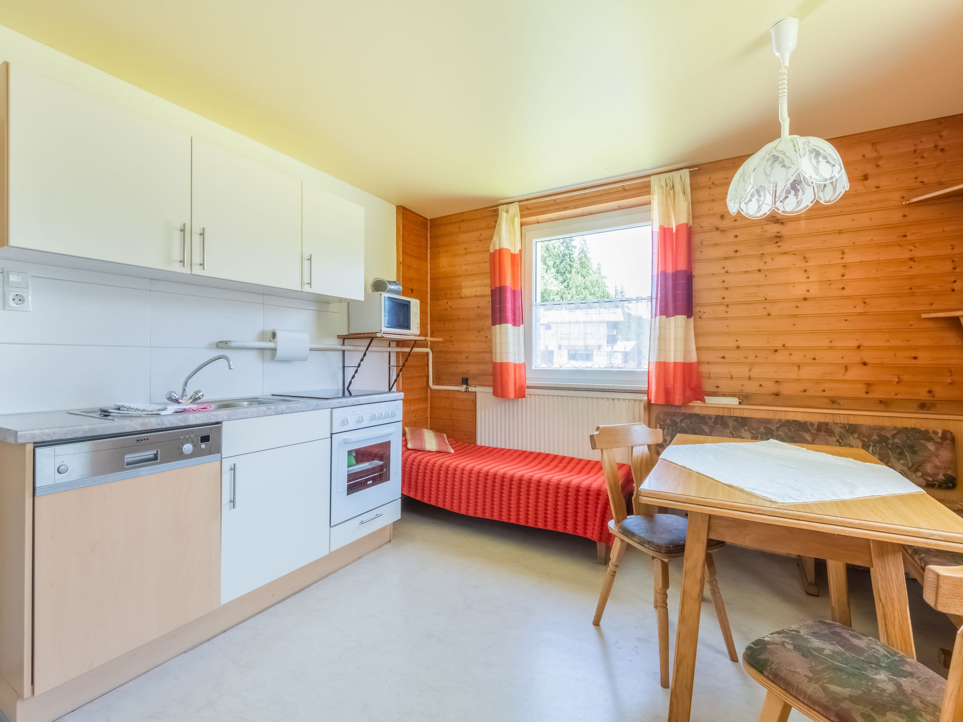 Ruim vrijstaand vakantiehuis voor 12 personen in Wenns-Piller met tuin en uitzicht op de Tiroler bergen - foto 4