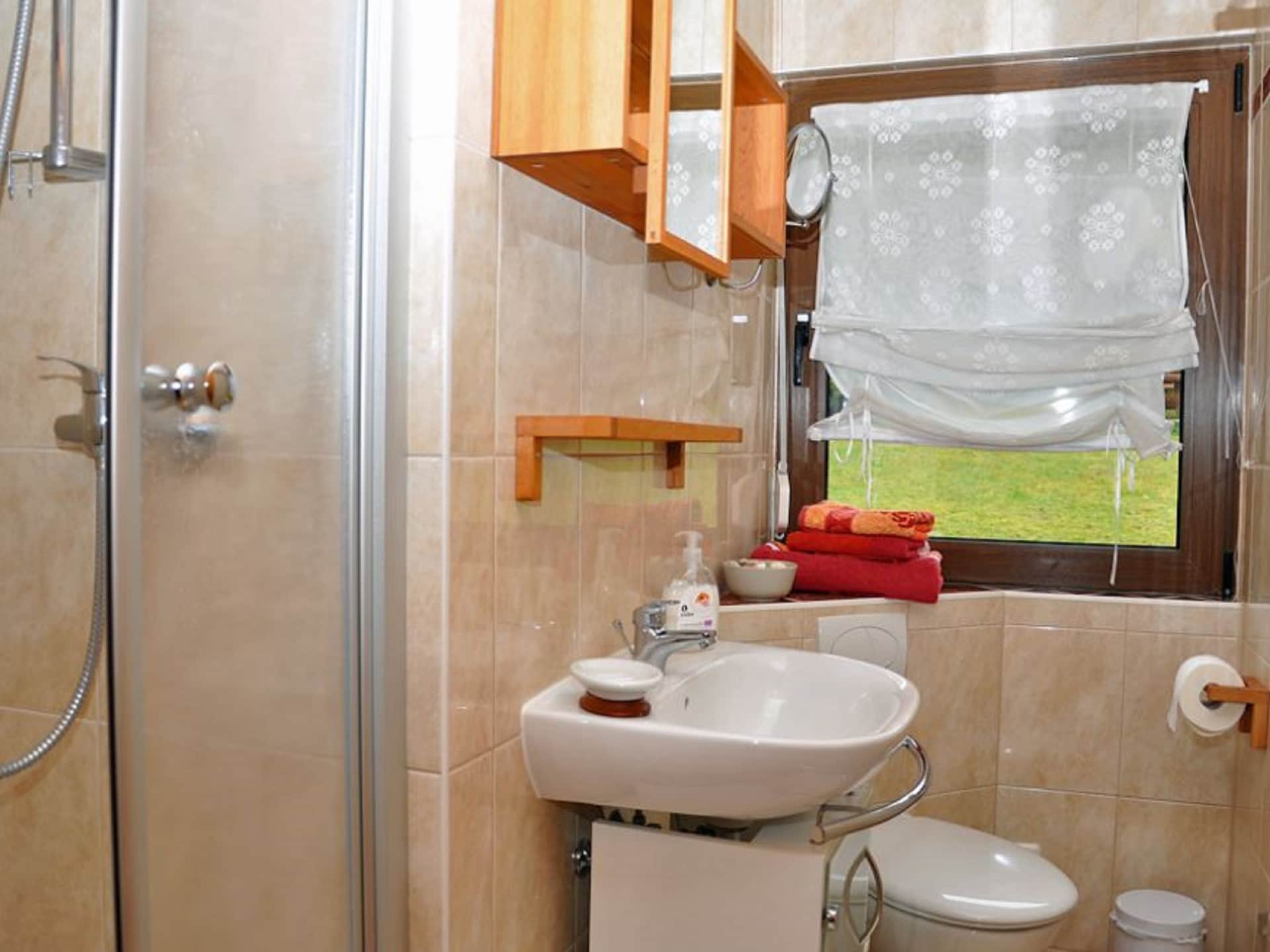 Vrijstaand vakantiehuis met sauna en tuin aan de rand van het Thüringer Woud - foto 27