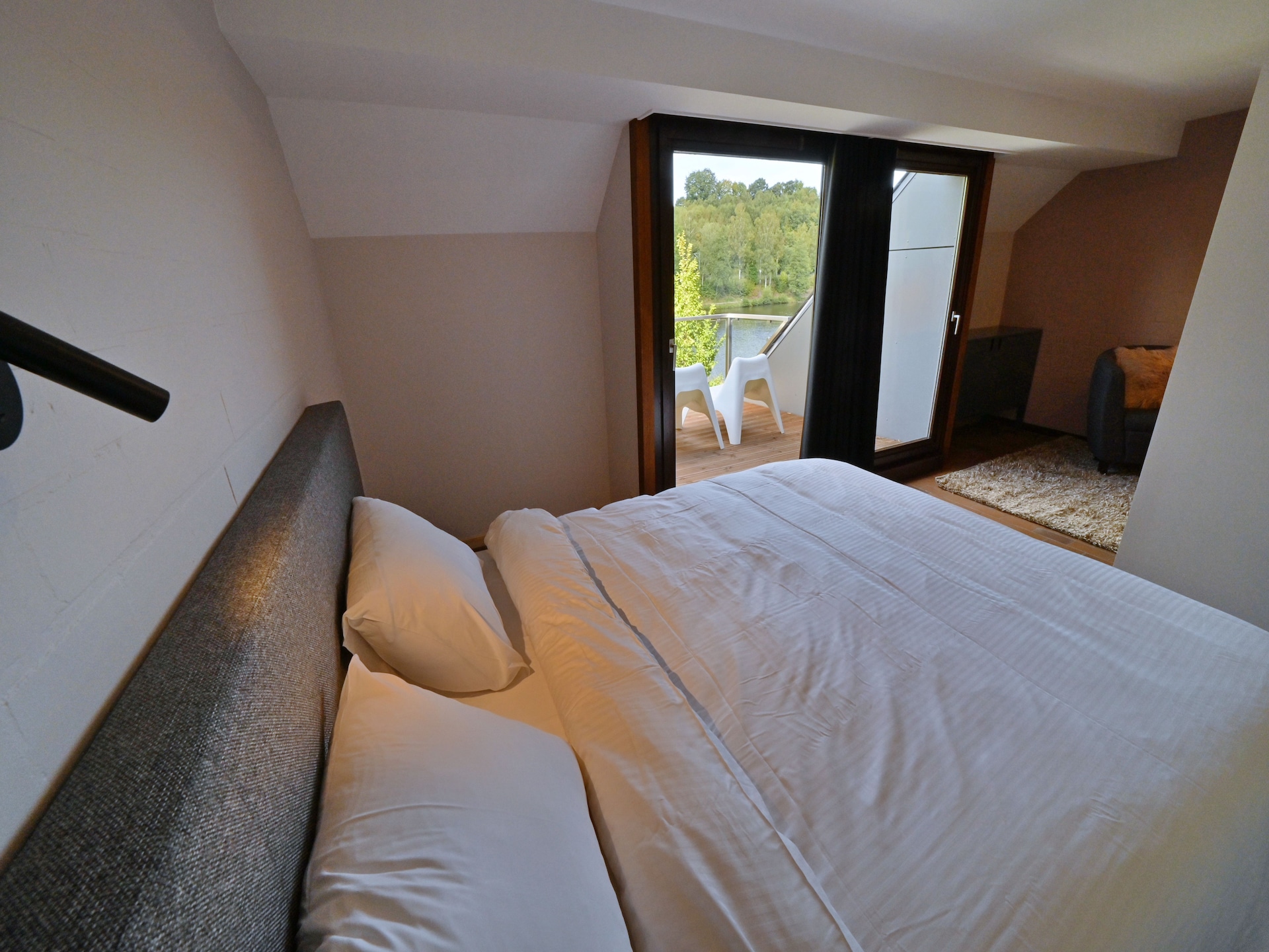 Romantisch 2-persoons appartement aan het meer van Vielsalm - foto 11