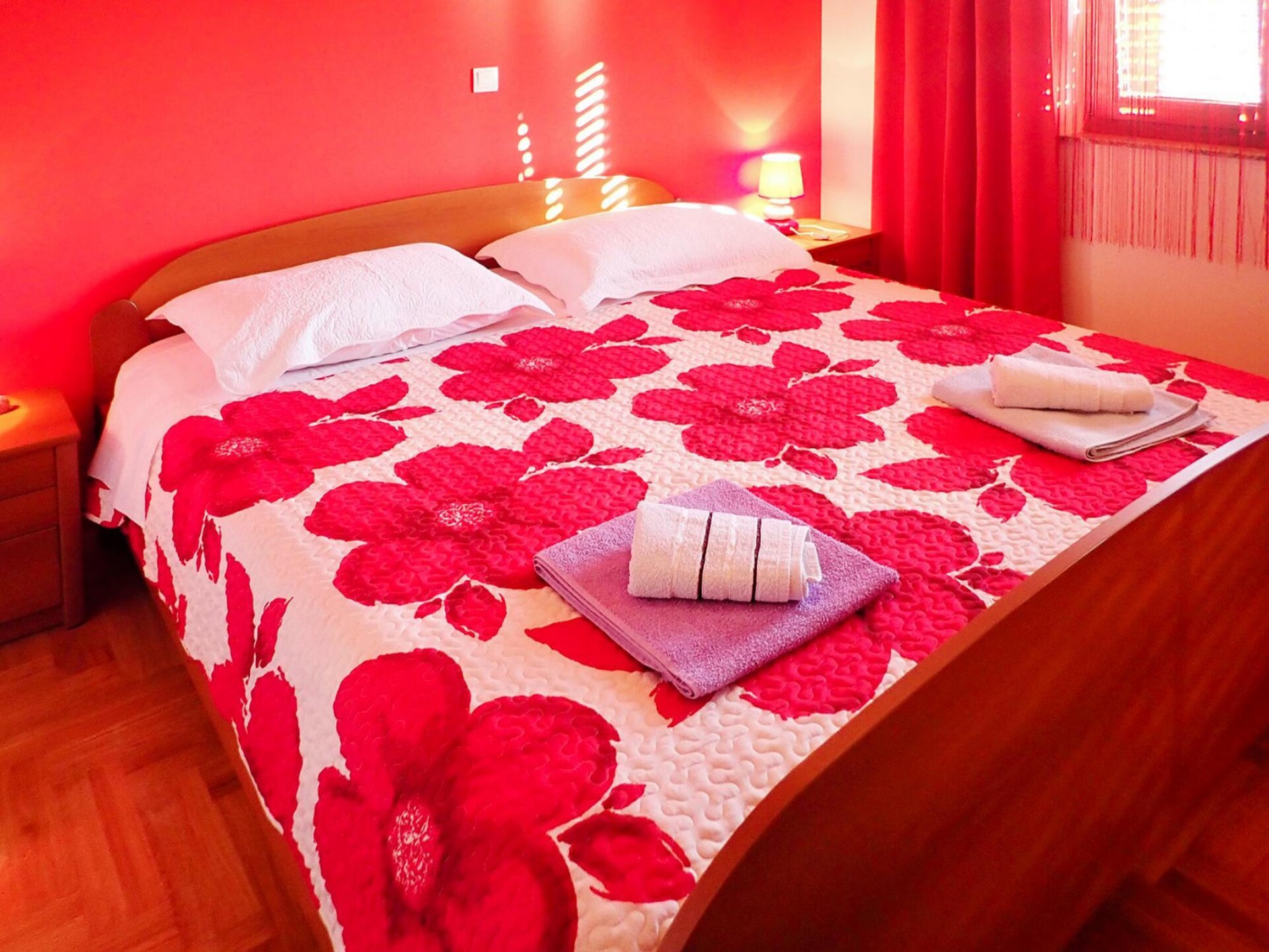 Ruim appartement in Jasenice: op 900 m van het centrum - foto 9