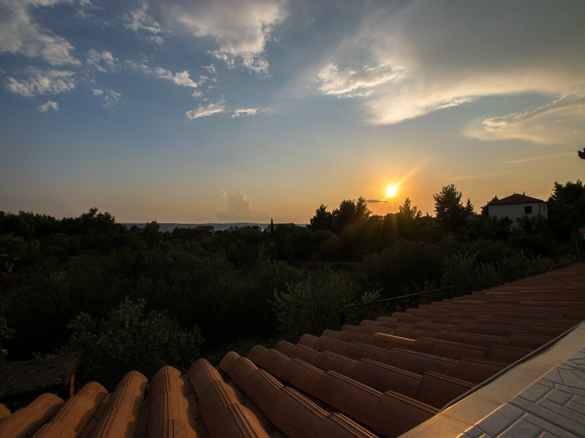 Op 300 m van zee: ruim appartement in centrum Starigrad Paklenica - foto 45