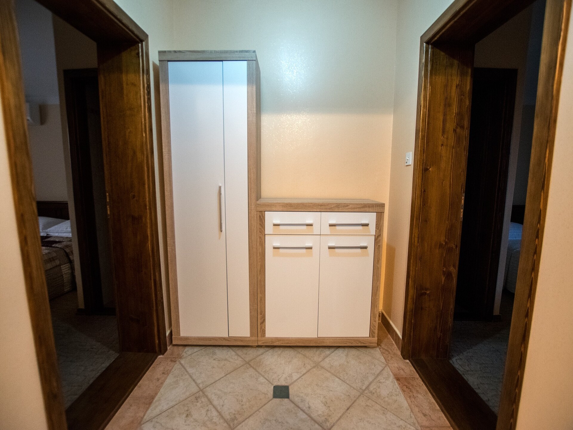 Modern 8-persoonsappartement met zeezicht nabij Paklenica - foto 21