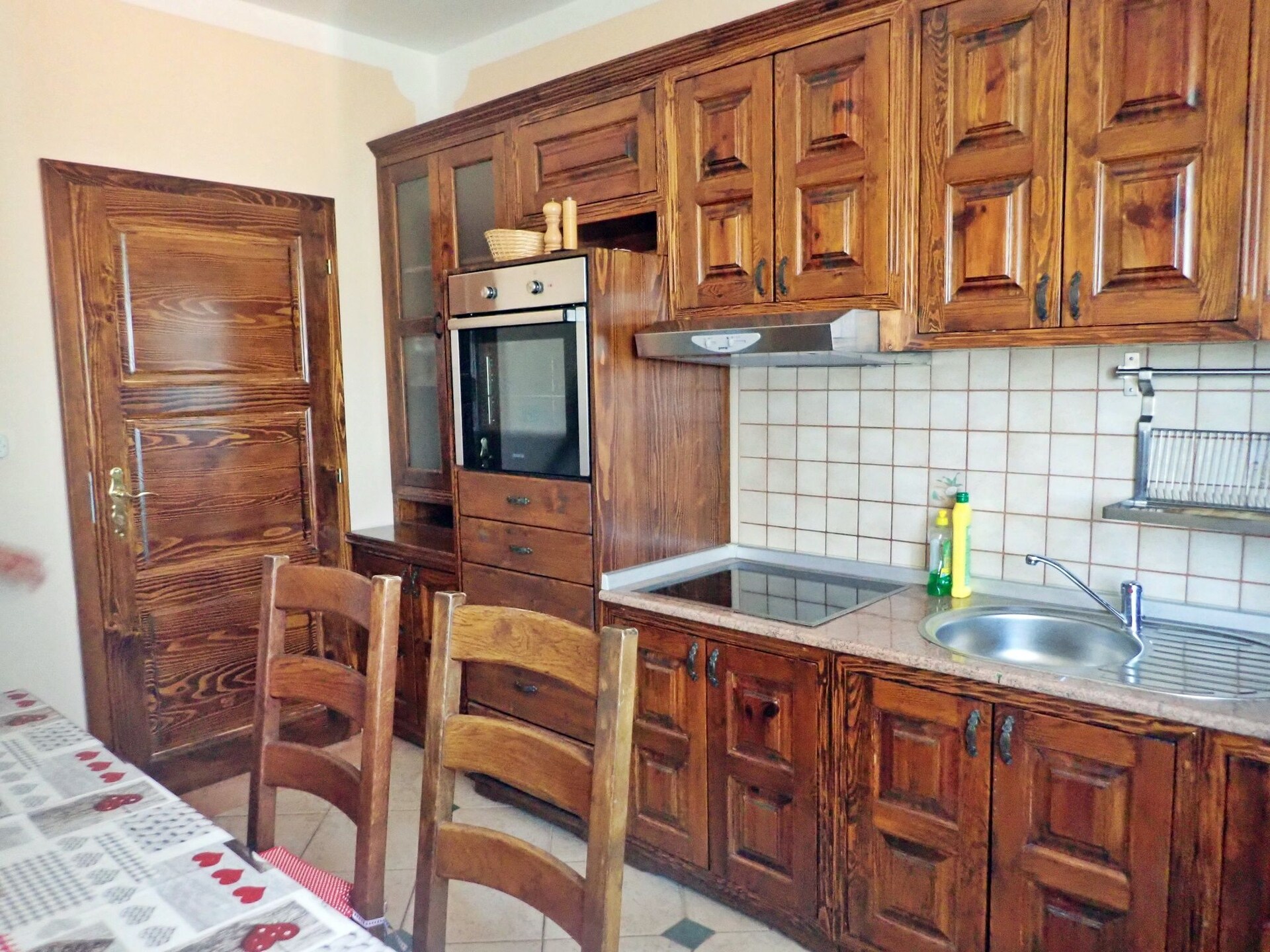Modern 8-persoonsappartement met zeezicht nabij Paklenica - foto 18