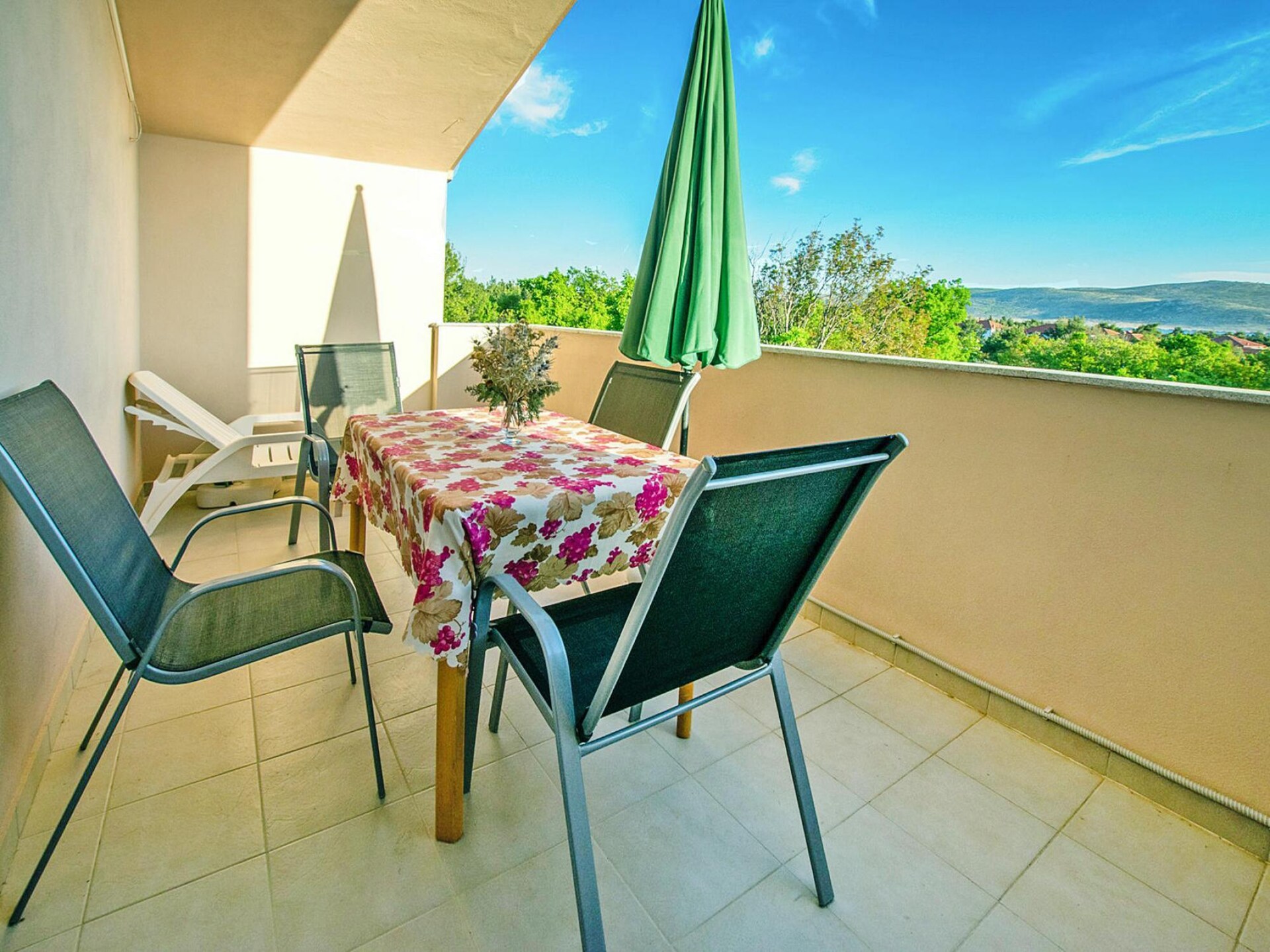 Op 400 m van zee: Modern appartement in Starigrad Paklenica - foto 30