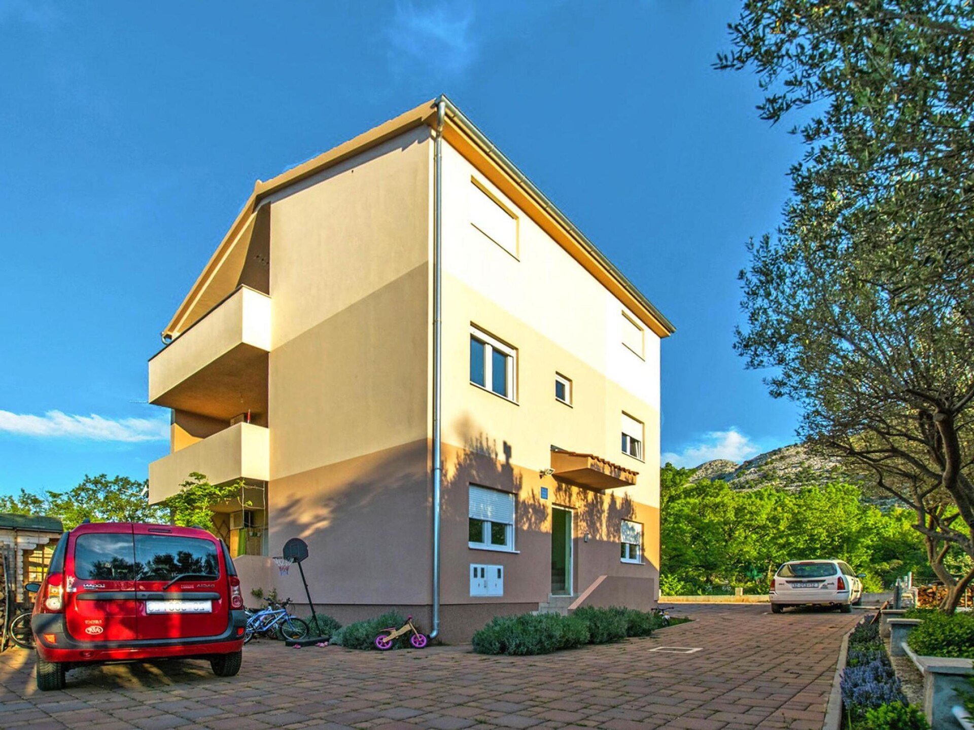 Op 400 m van zee: Modern appartement in Starigrad Paklenica - foto 8