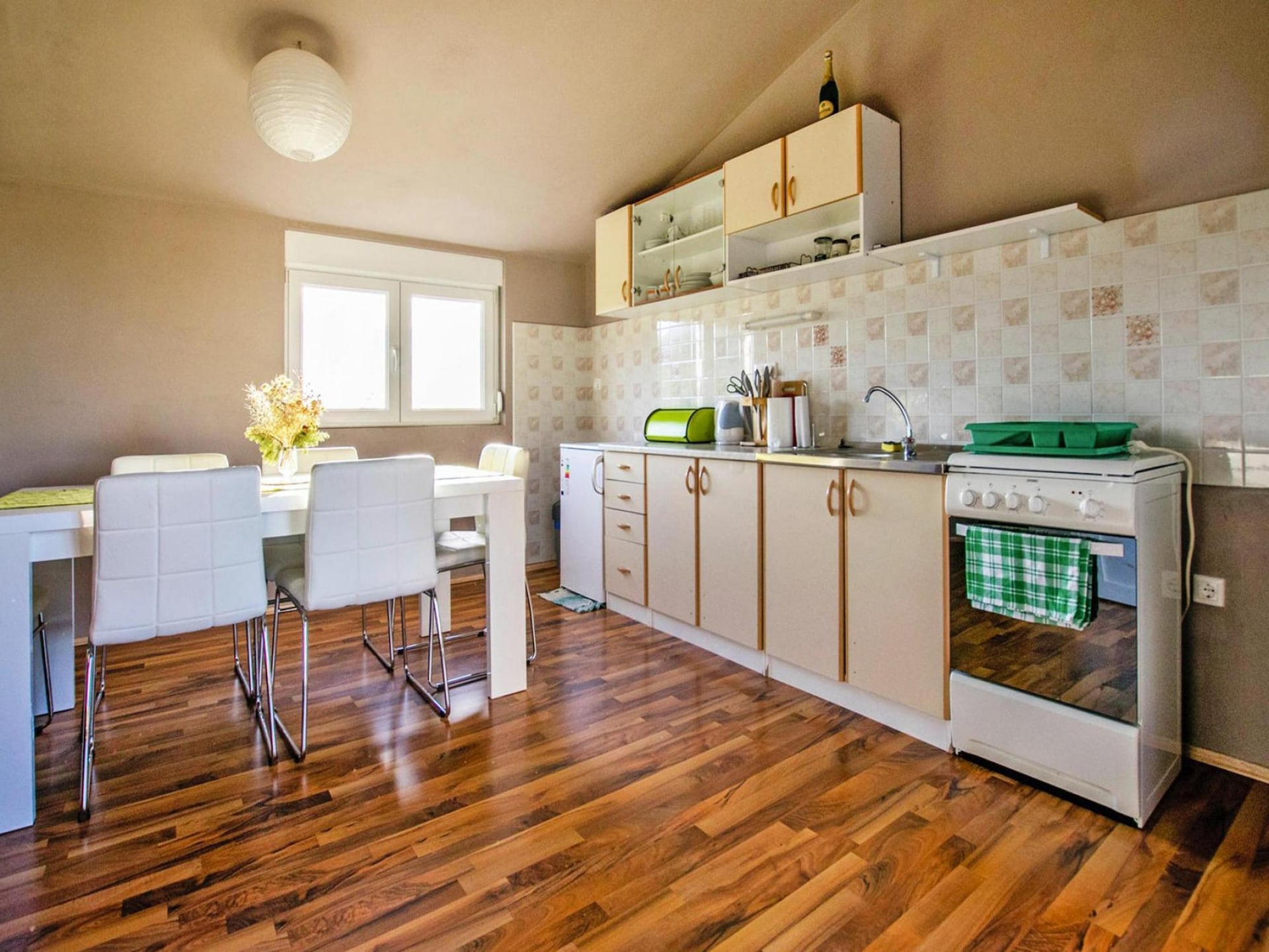 Op 400 m van zee: Modern appartement in Starigrad Paklenica - foto 25