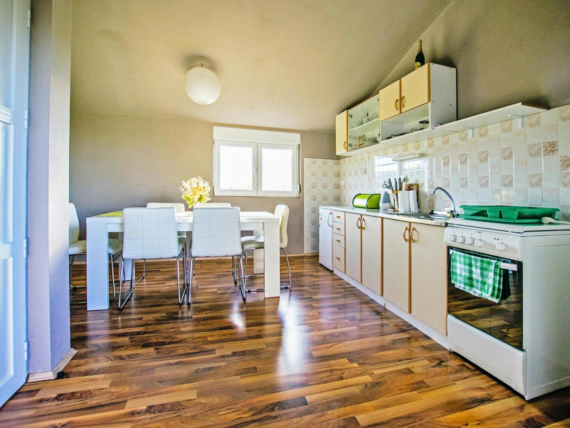 Op 400 m van zee: Modern appartement in Starigrad Paklenica - foto 10