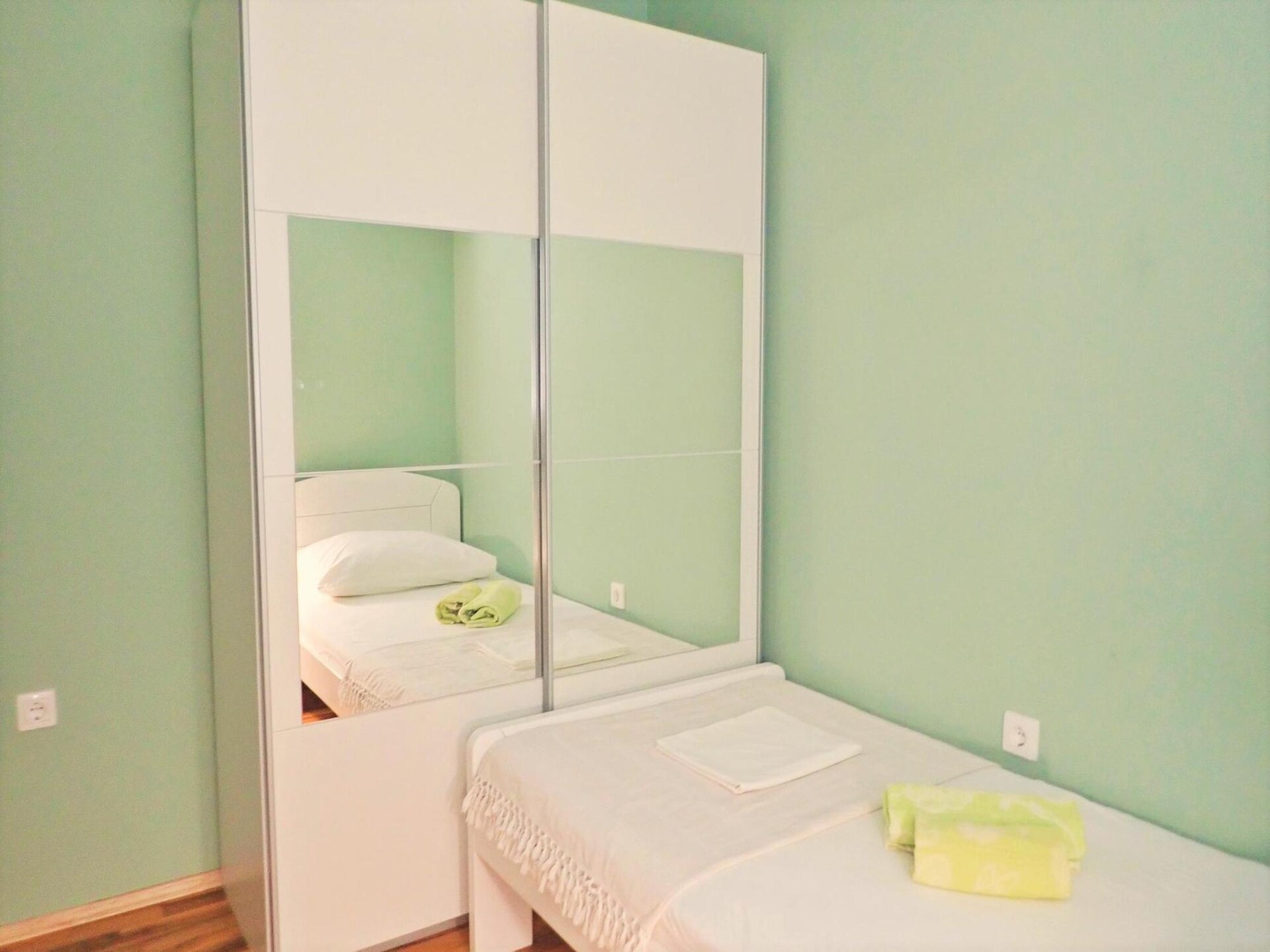 Op 400 m van zee: Modern appartement in Starigrad Paklenica - foto 21