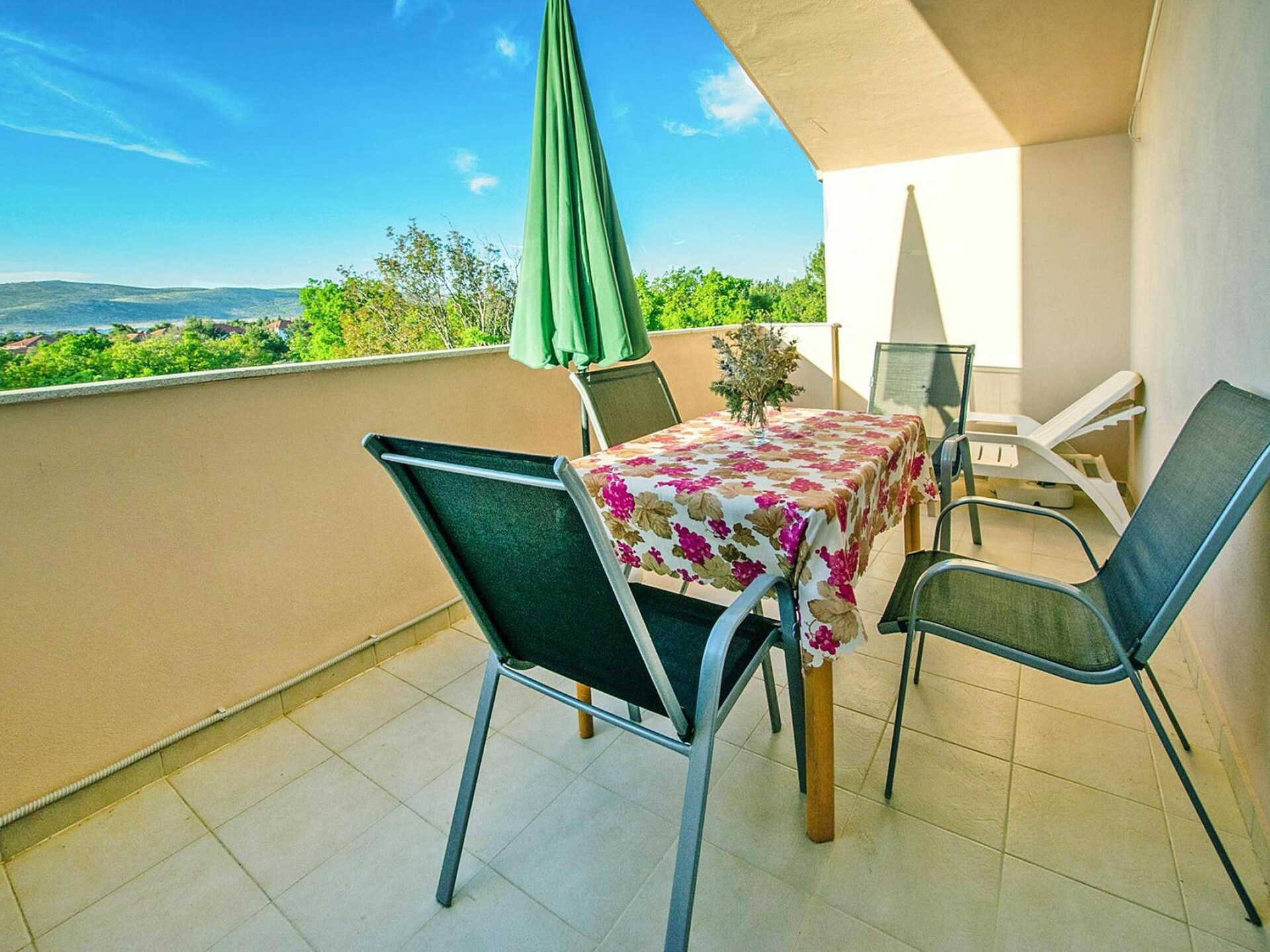 Op 400 m van zee: Modern appartement in Starigrad Paklenica - foto 26