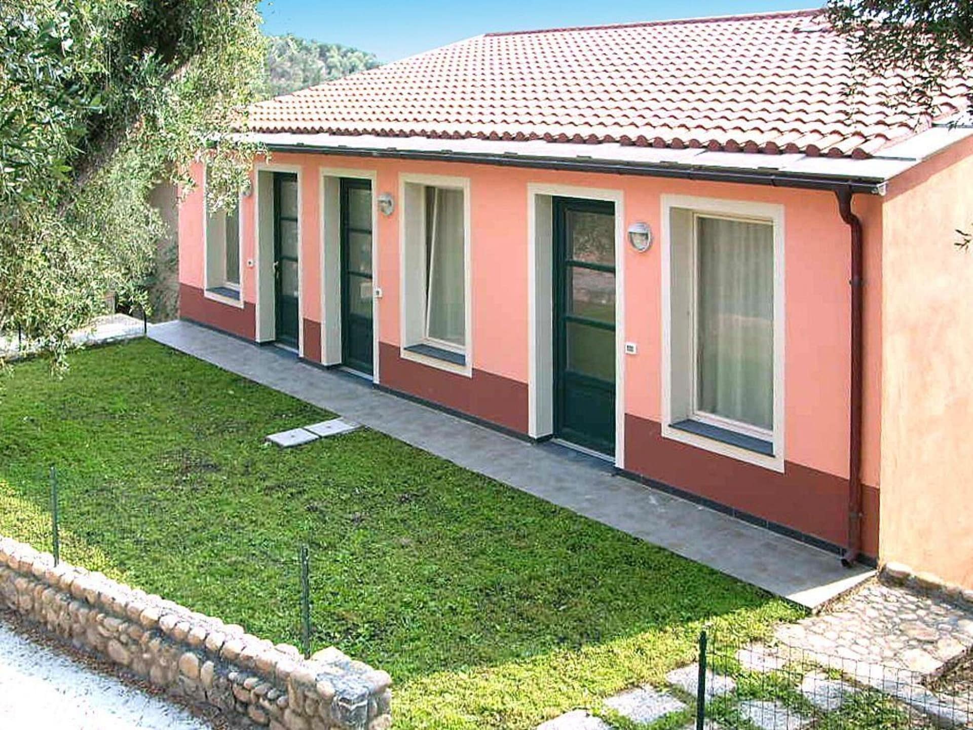 5-persoons appartement in Imperia met zwembad en kustzicht - foto 1