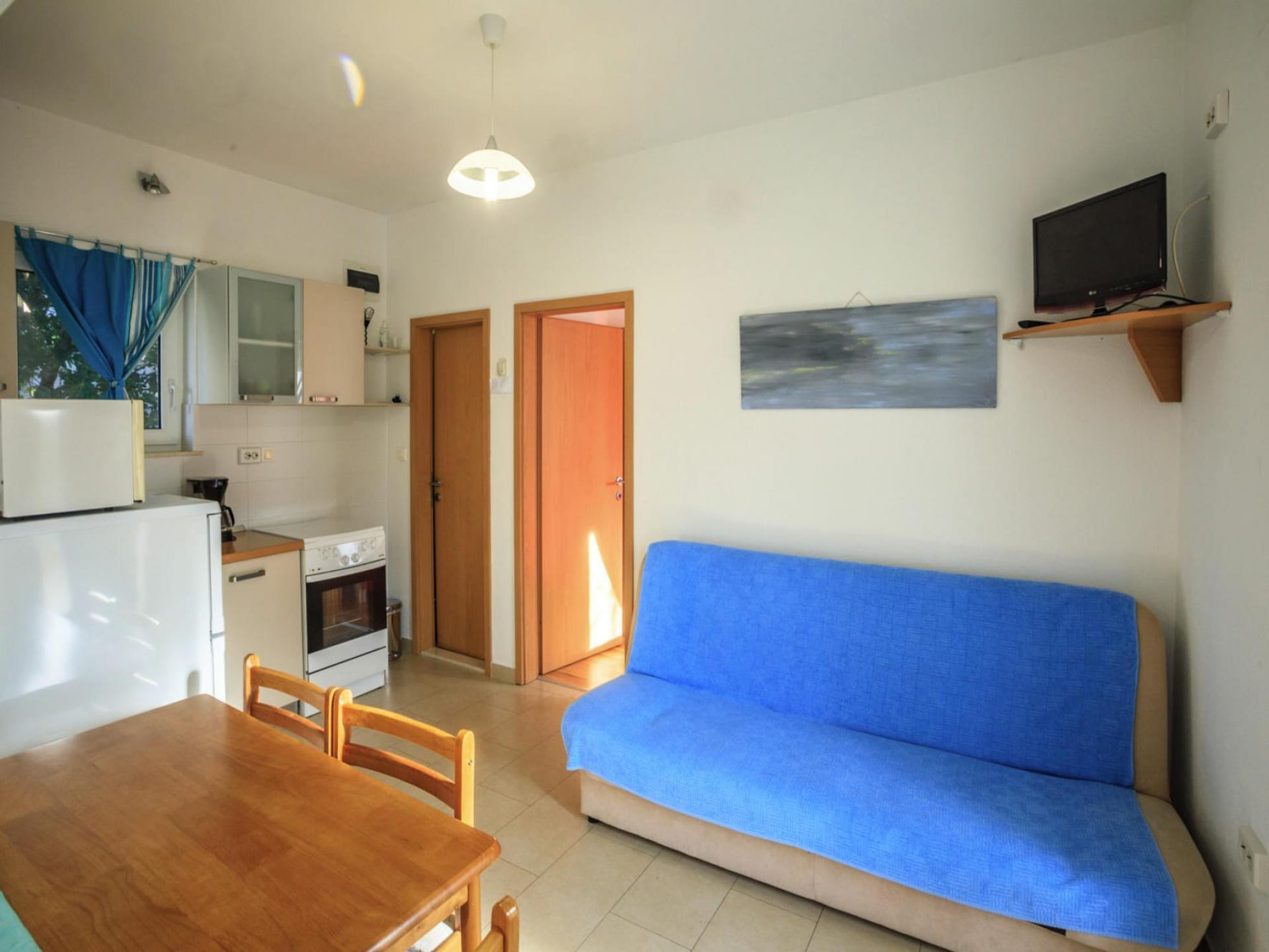 Centraal gelegen vakantiehuis aan zee in Sumartin - foto 8