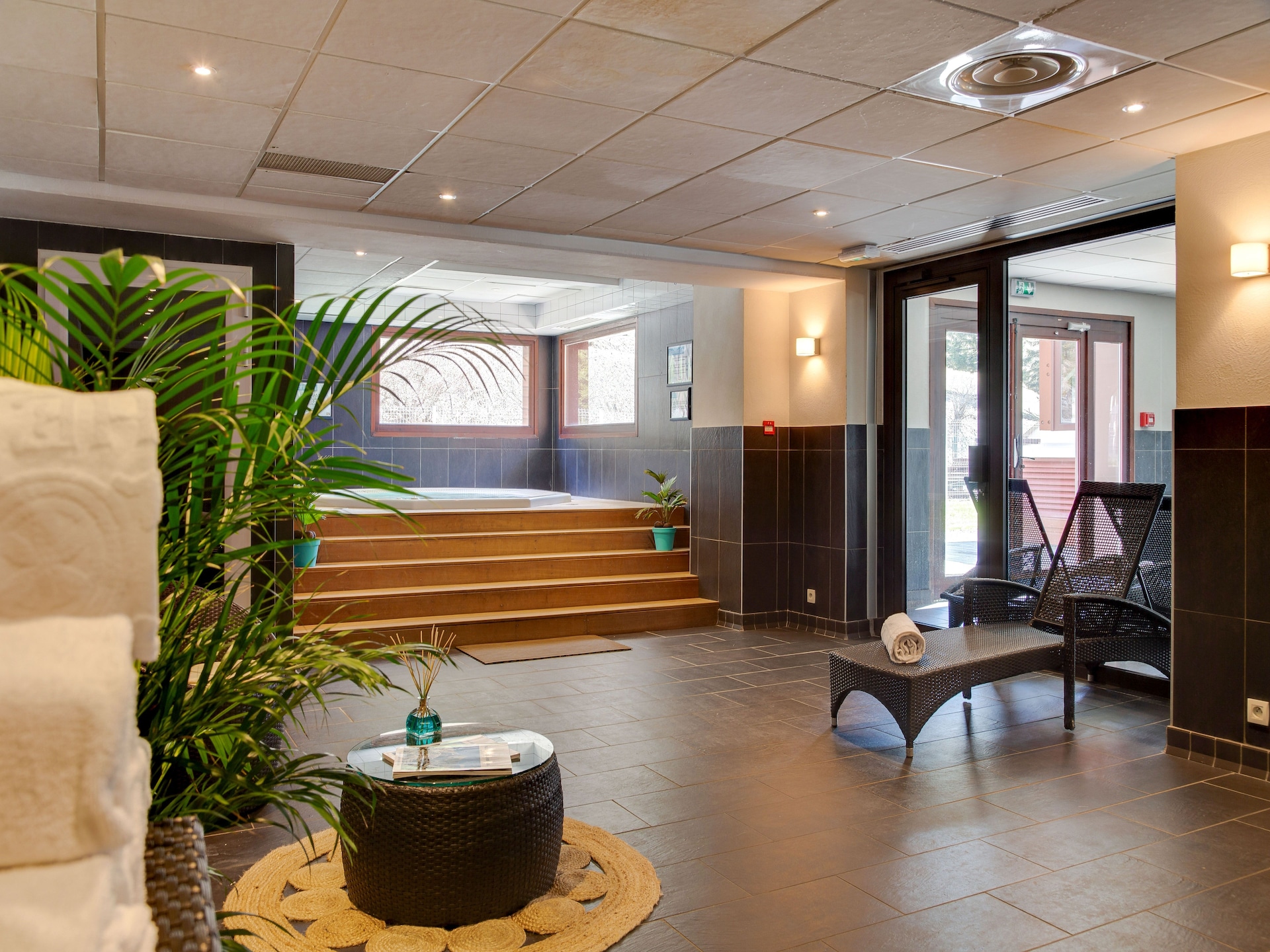 Ruim 8-persoons appartement met zwembad in Vallorcine, Franse Alpen - foto 12