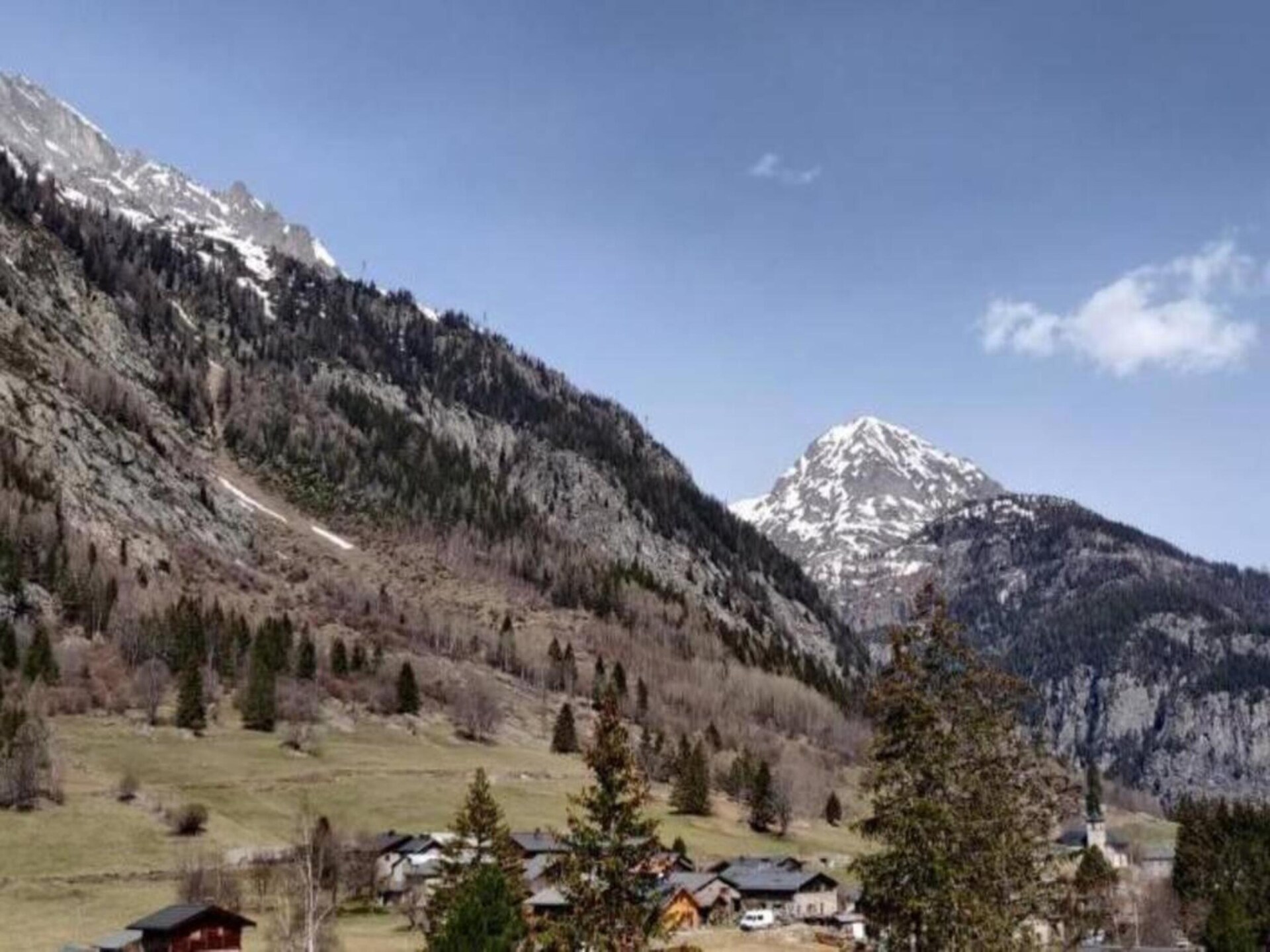 Ruim 8-persoons appartement met zwembad in Vallorcine, Franse Alpen - foto 32