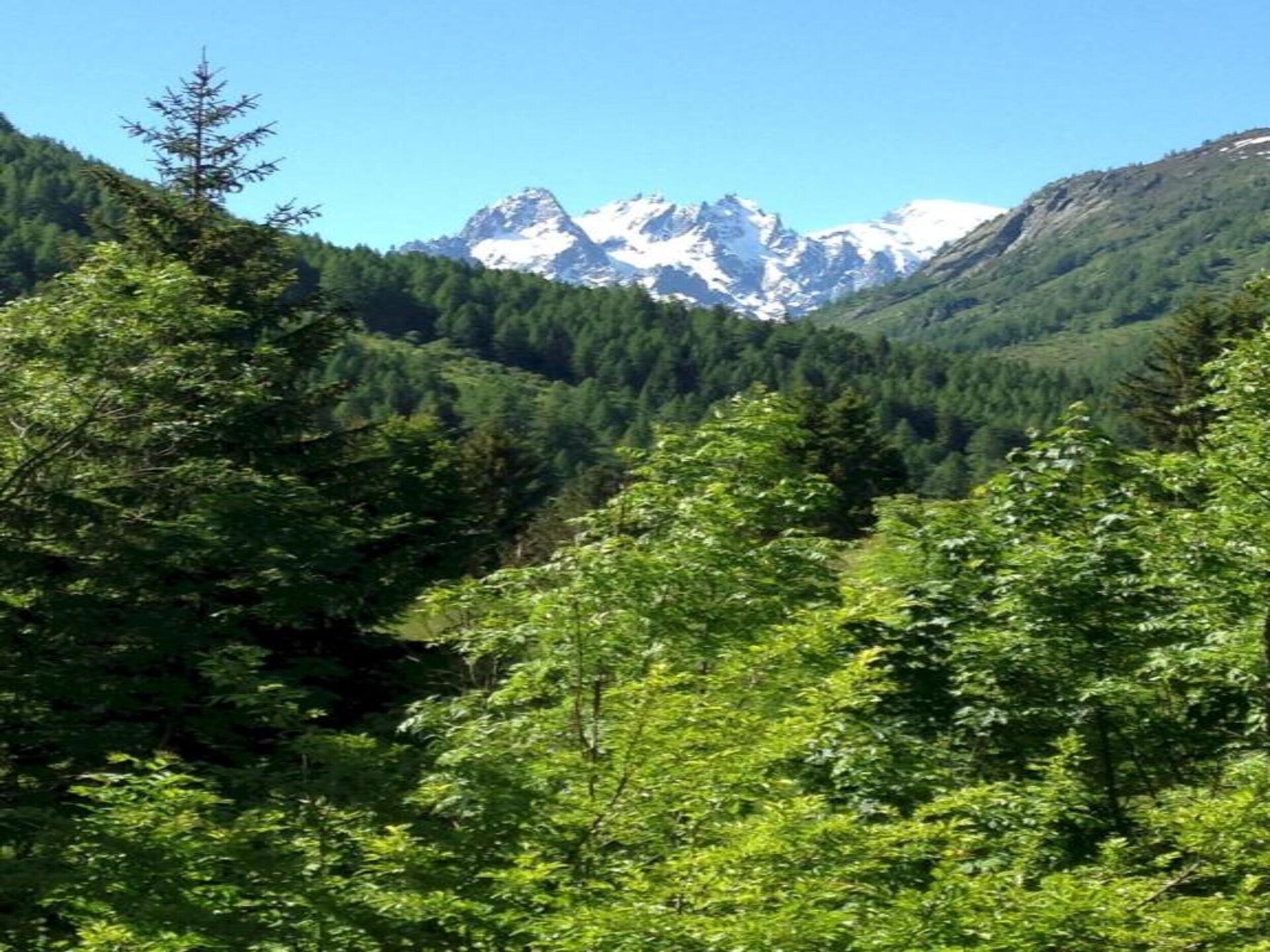 Ruim 8-persoons appartement met zwembad in Vallorcine, Franse Alpen - foto 27