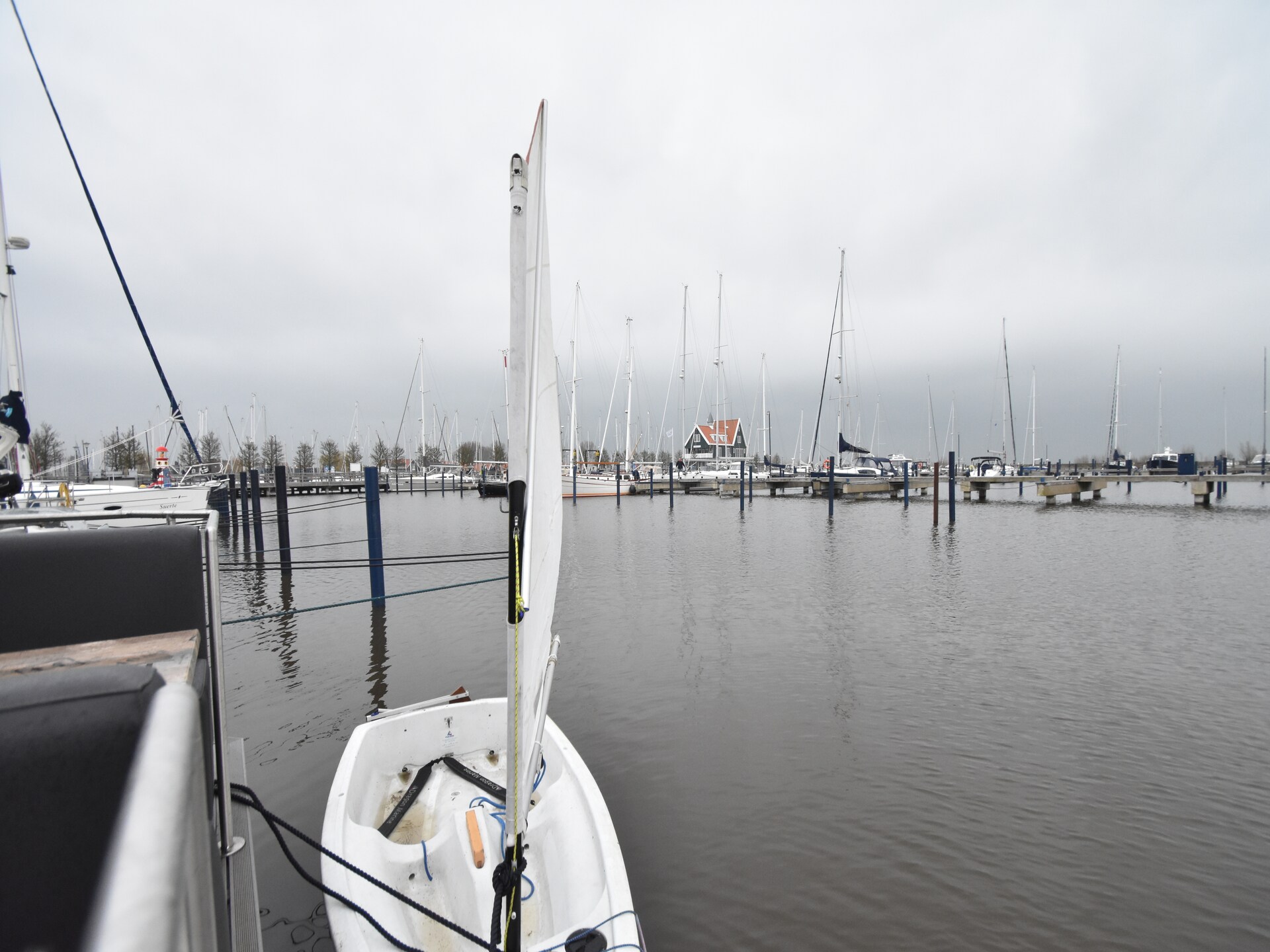Unieke woonboot in Volendam: slapen op het water met huisdier - foto 11