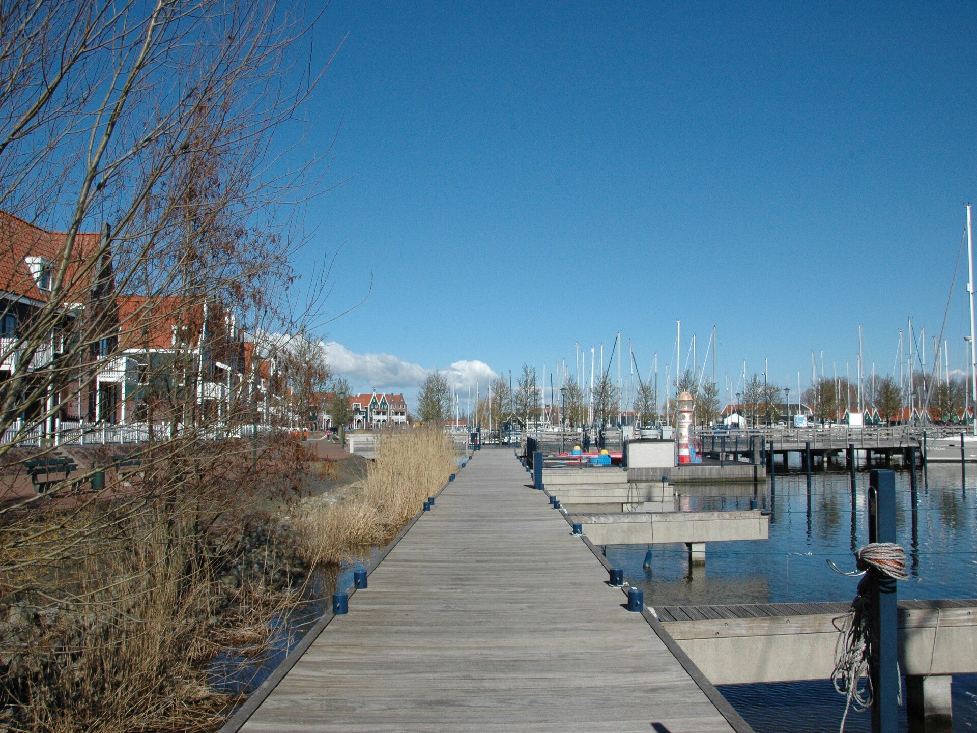Unieke woonboot in Volendam: slapen op het water met huisdier - foto 24