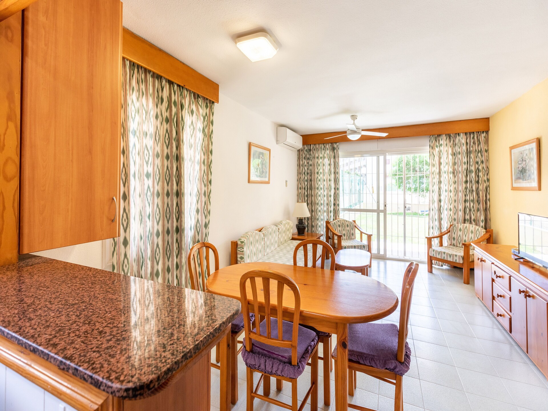 Licht appartement op 400m van strand met zwembad, tuin en airco - foto 18
