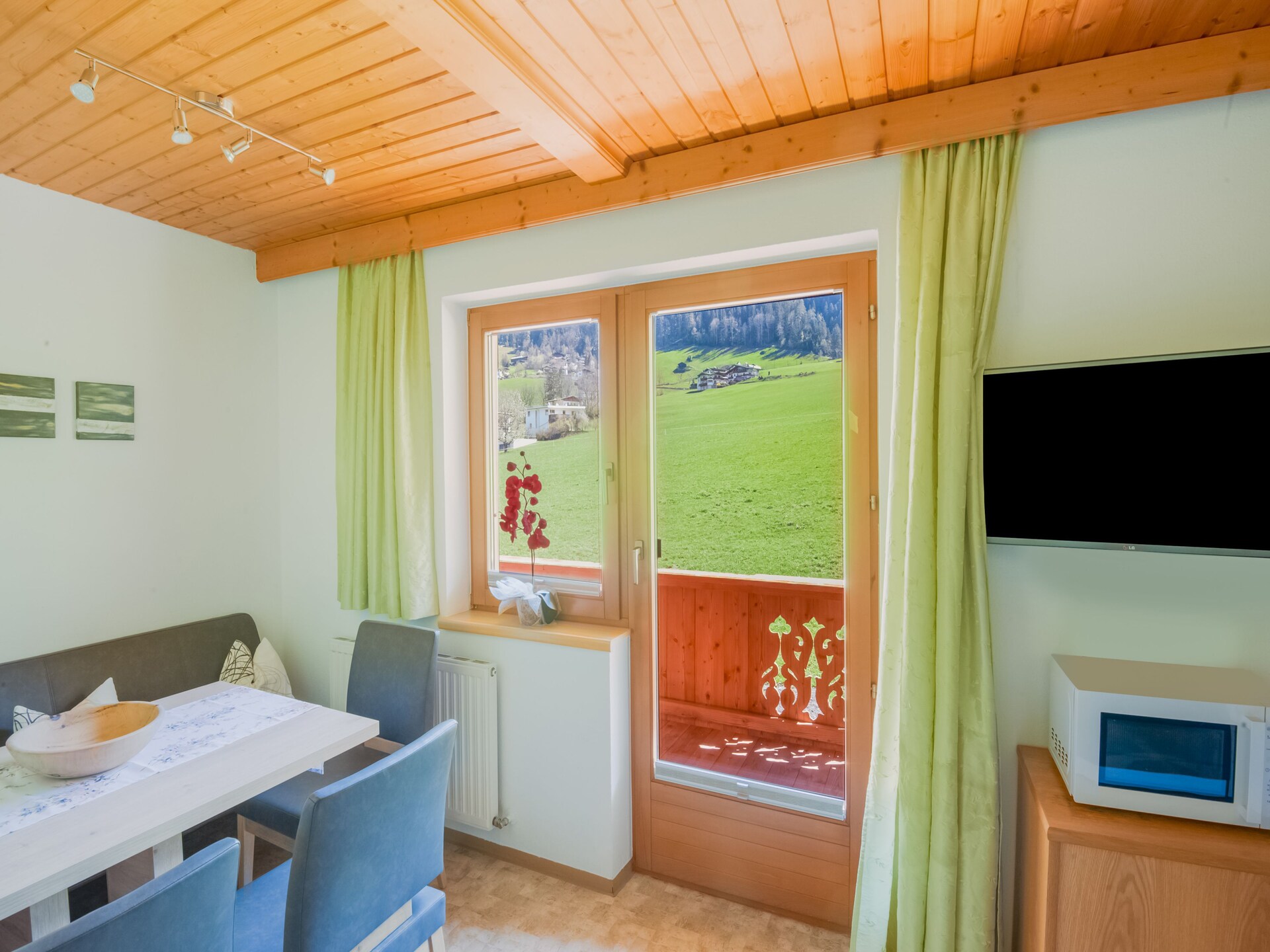 Panoramisch appartement met balkon in Ramsau, Zillertal - foto 14