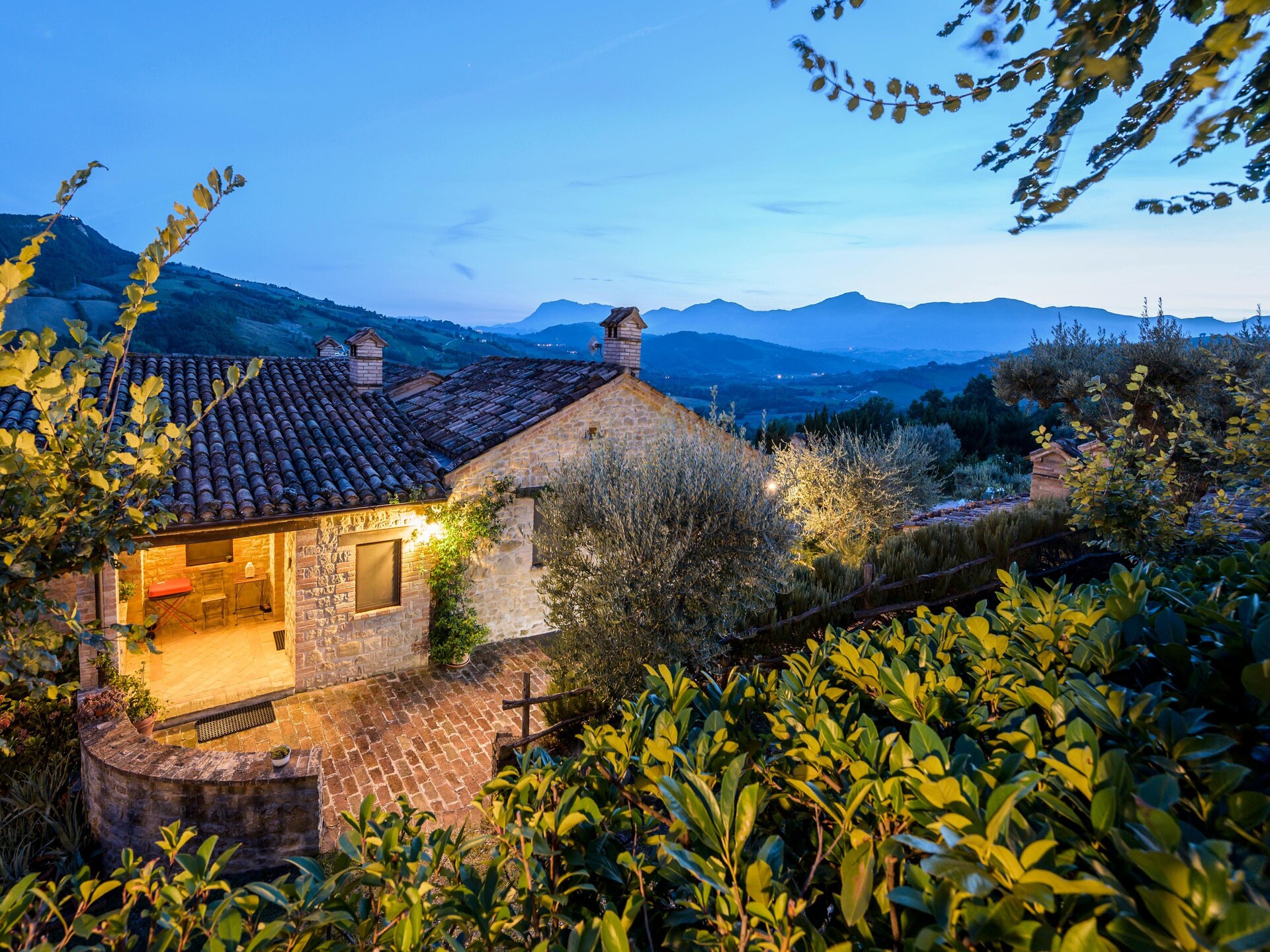 Studio voor 2 met zwembad en uitzicht op de Sibillijnen bij Monte San Martino - foto 8