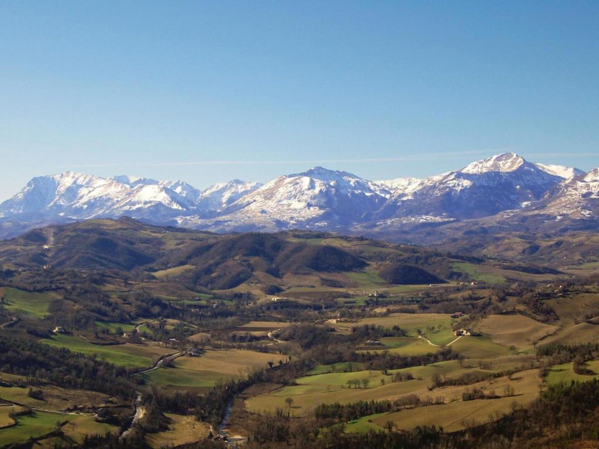 Studio voor 2 met zwembad en uitzicht op de Sibillijnen bij Monte San Martino - foto 24