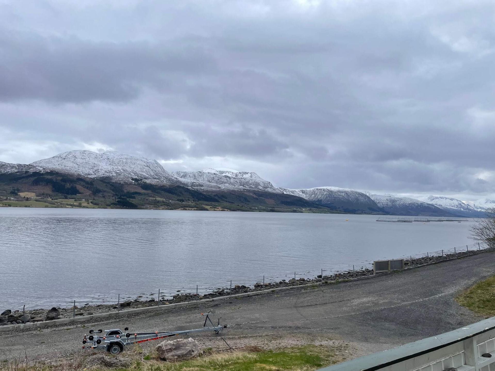 Licht vakantiehuis aan de Kvernesfjorden in Averøy - foto 10