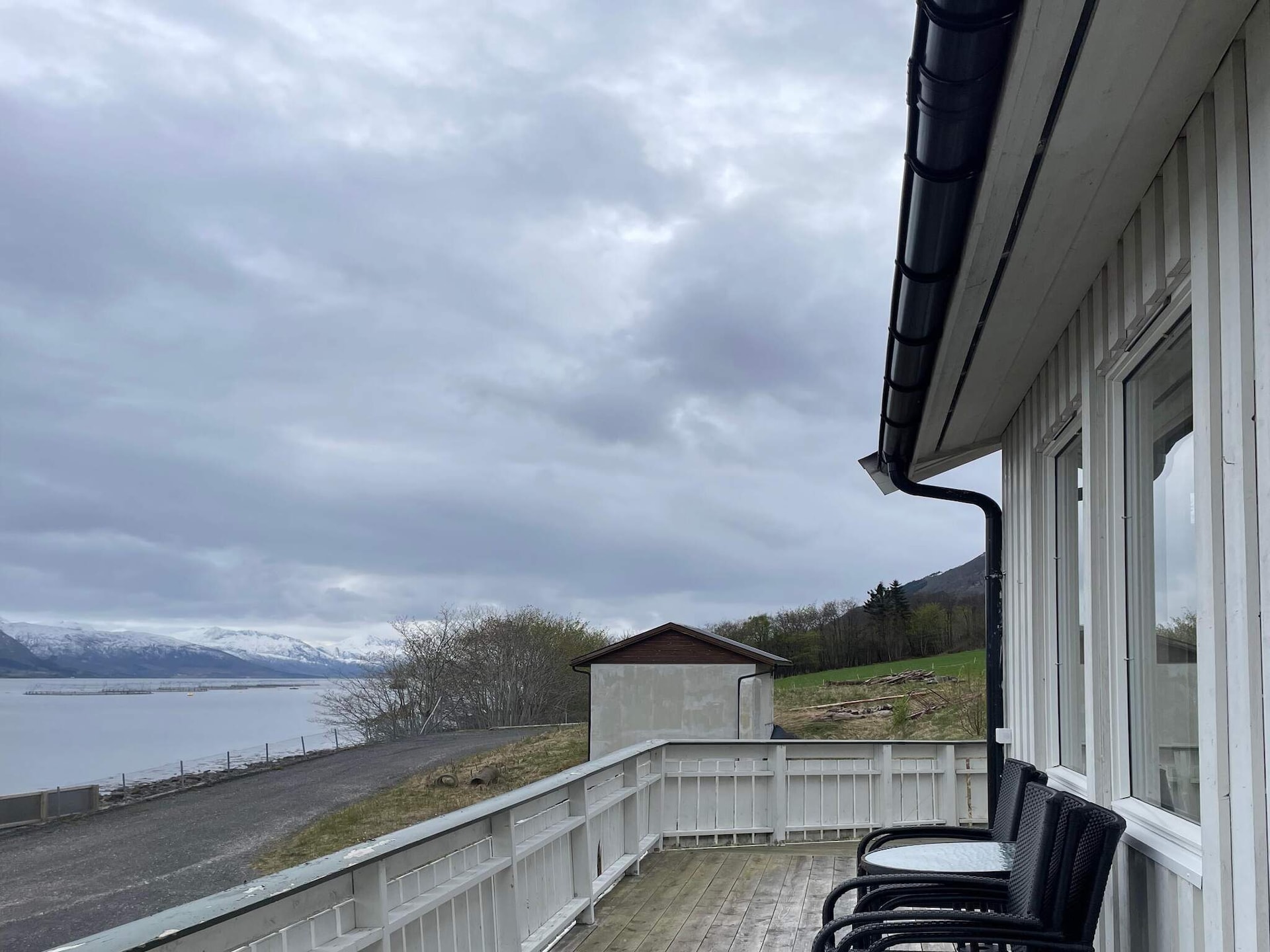 Licht vakantiehuis aan de Kvernesfjorden in Averøy - foto 14