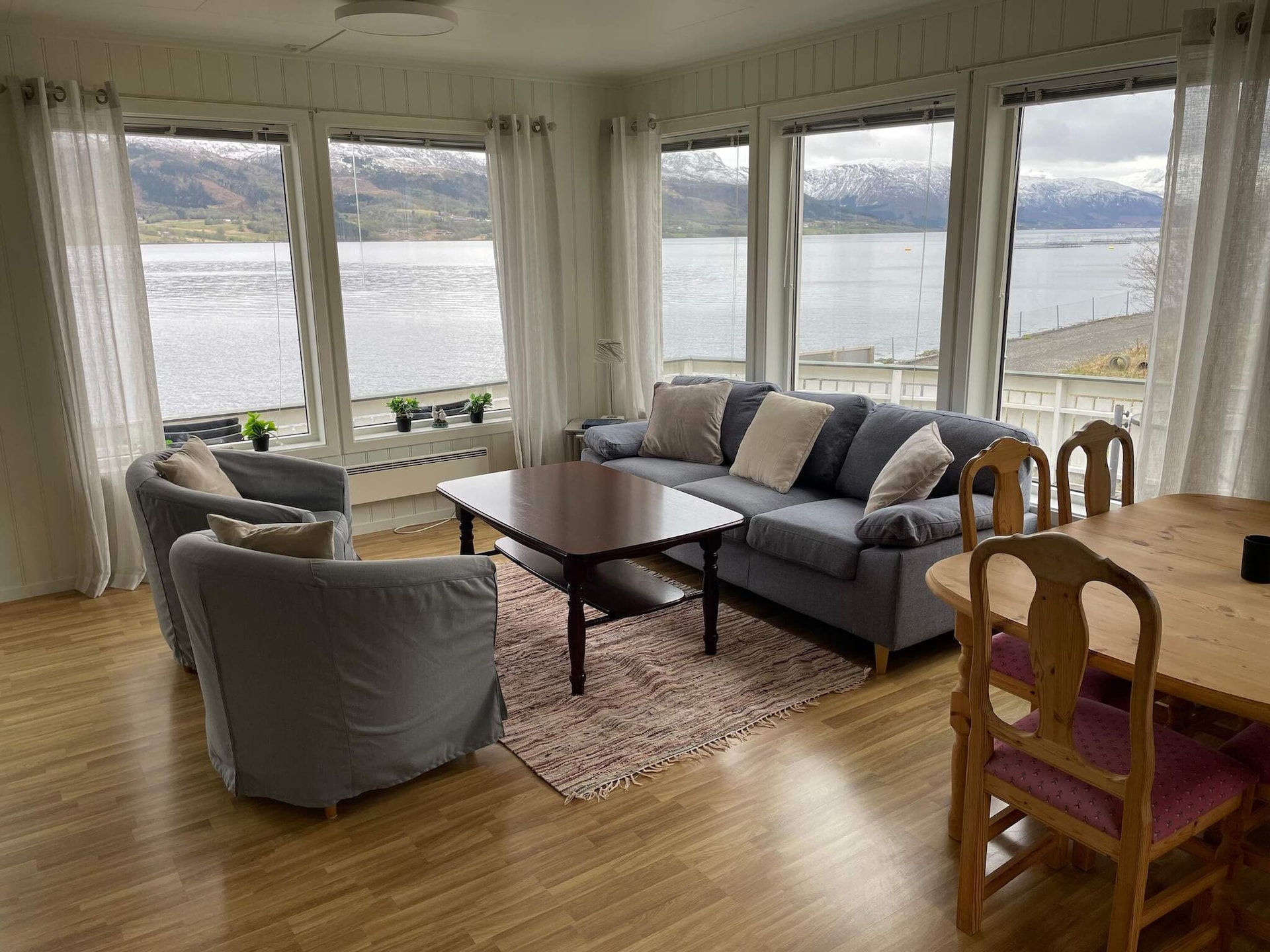Licht vakantiehuis aan de Kvernesfjorden in Averøy - foto 23