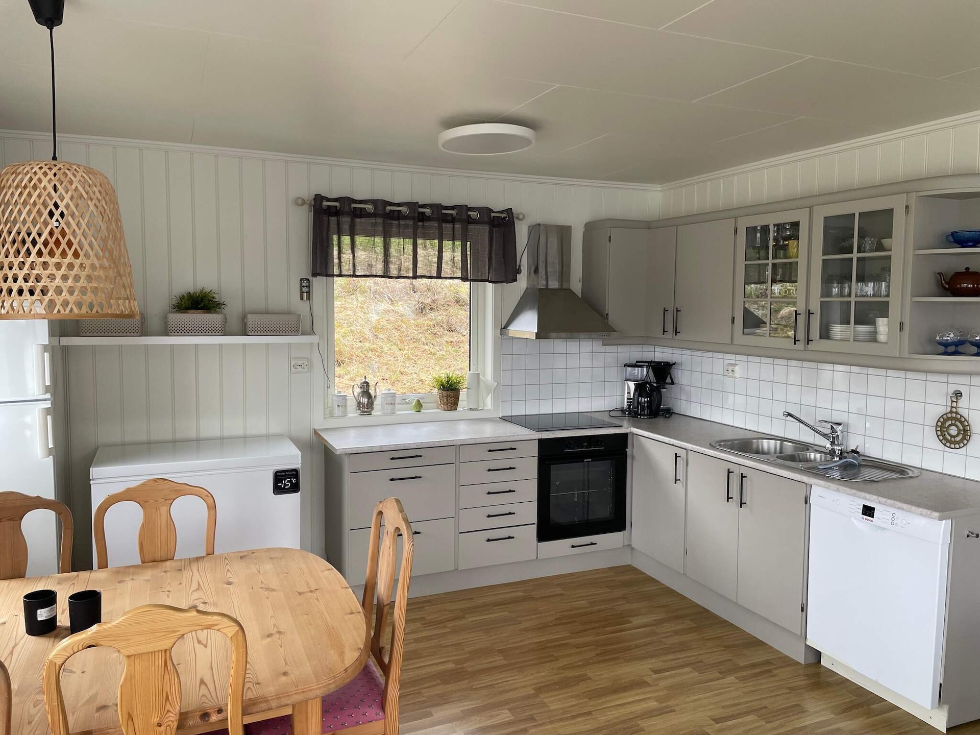 Licht vakantiehuis aan de Kvernesfjorden in Averøy - foto 24
