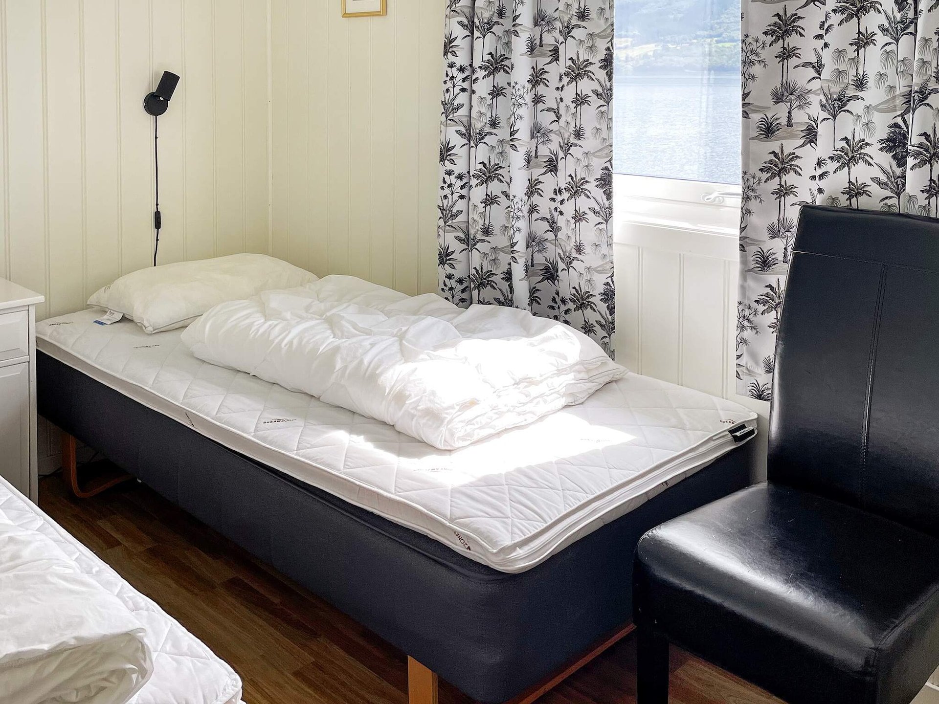 Licht vakantiehuis aan de Kvernesfjorden in Averøy - foto 30