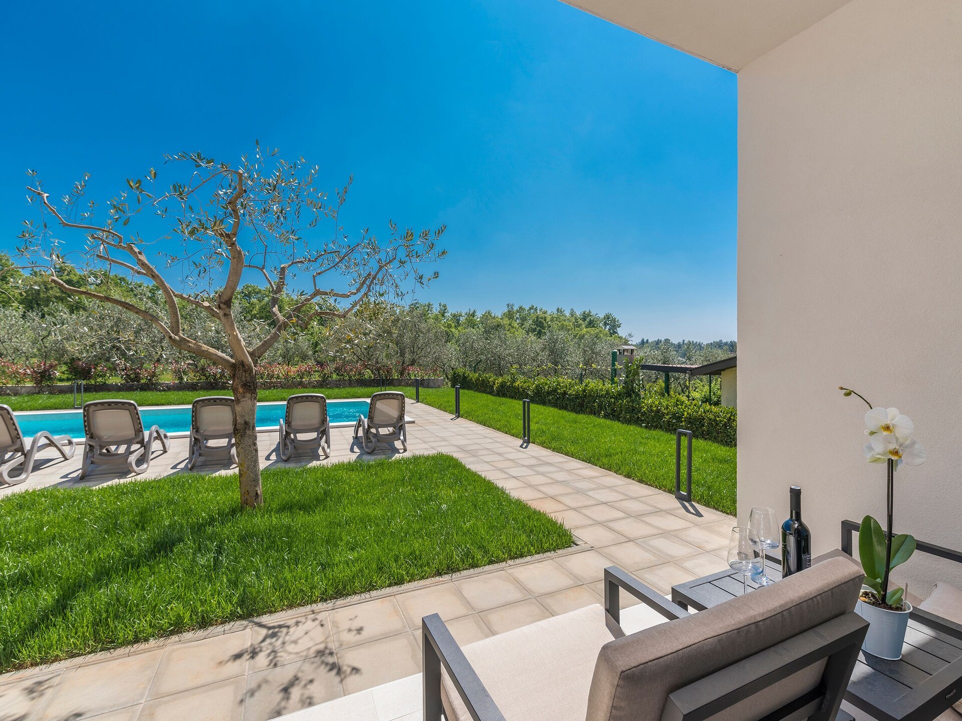 Luxe villa Blanca met privézwembad en zeezicht nabij Novigrad - foto 21